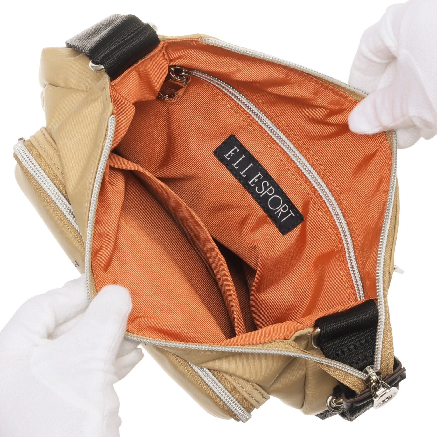 ＥＬＬＥ　ＳＰＯＲＴ はっ水・熱エンボス加工 縦型ショルダーバッグ