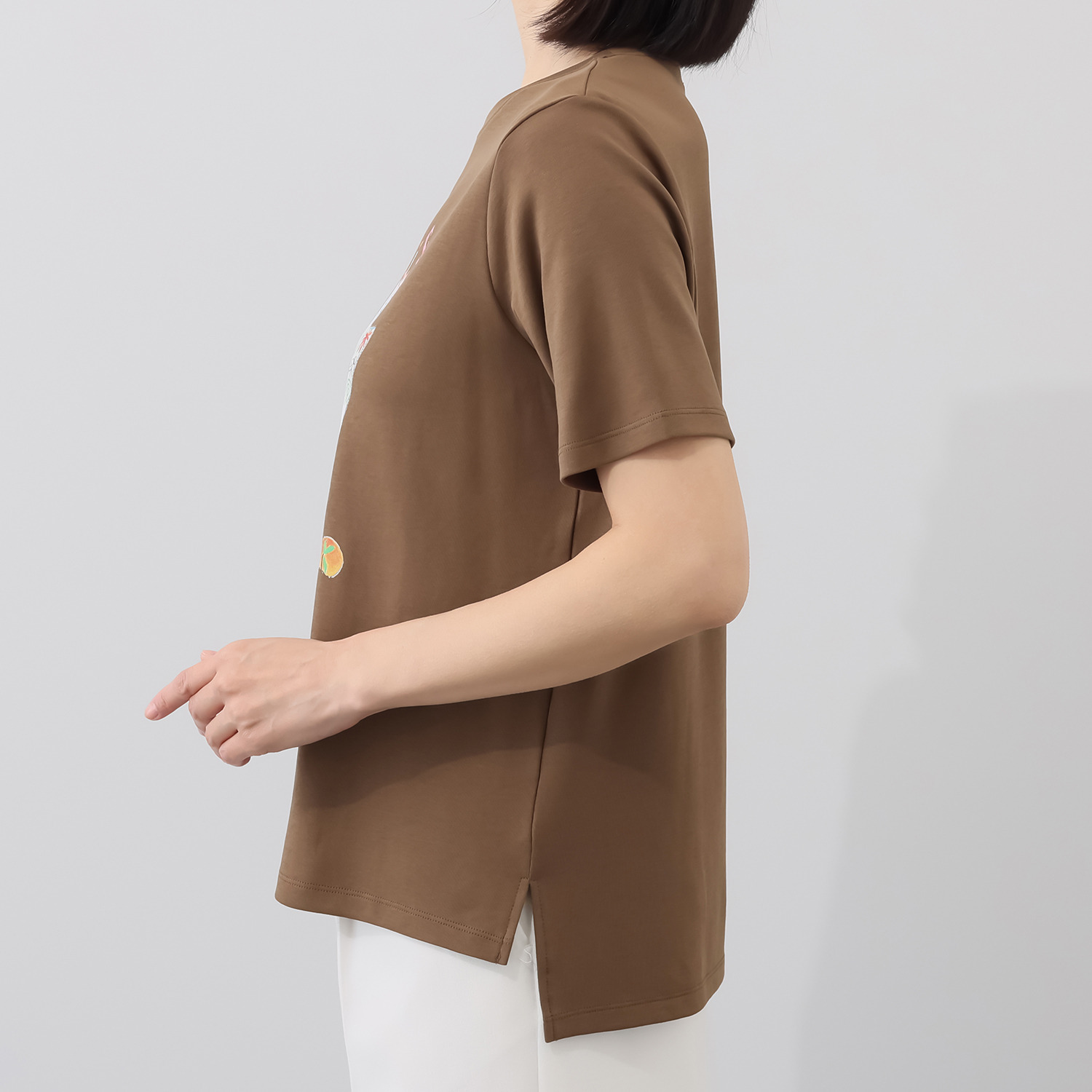 エル　ステュディオ ＥＬＬＥ８０周年記念 アーティストグラフィック Ｔシャツ