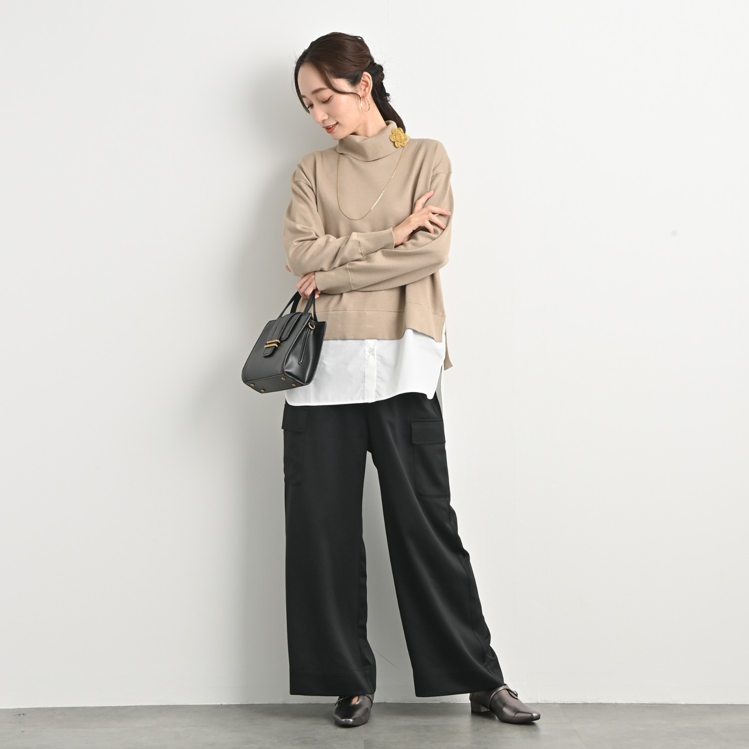 元町ゼラール とろみ＆きれい見えサテン カーゴデザイン 上品サテンパンツ