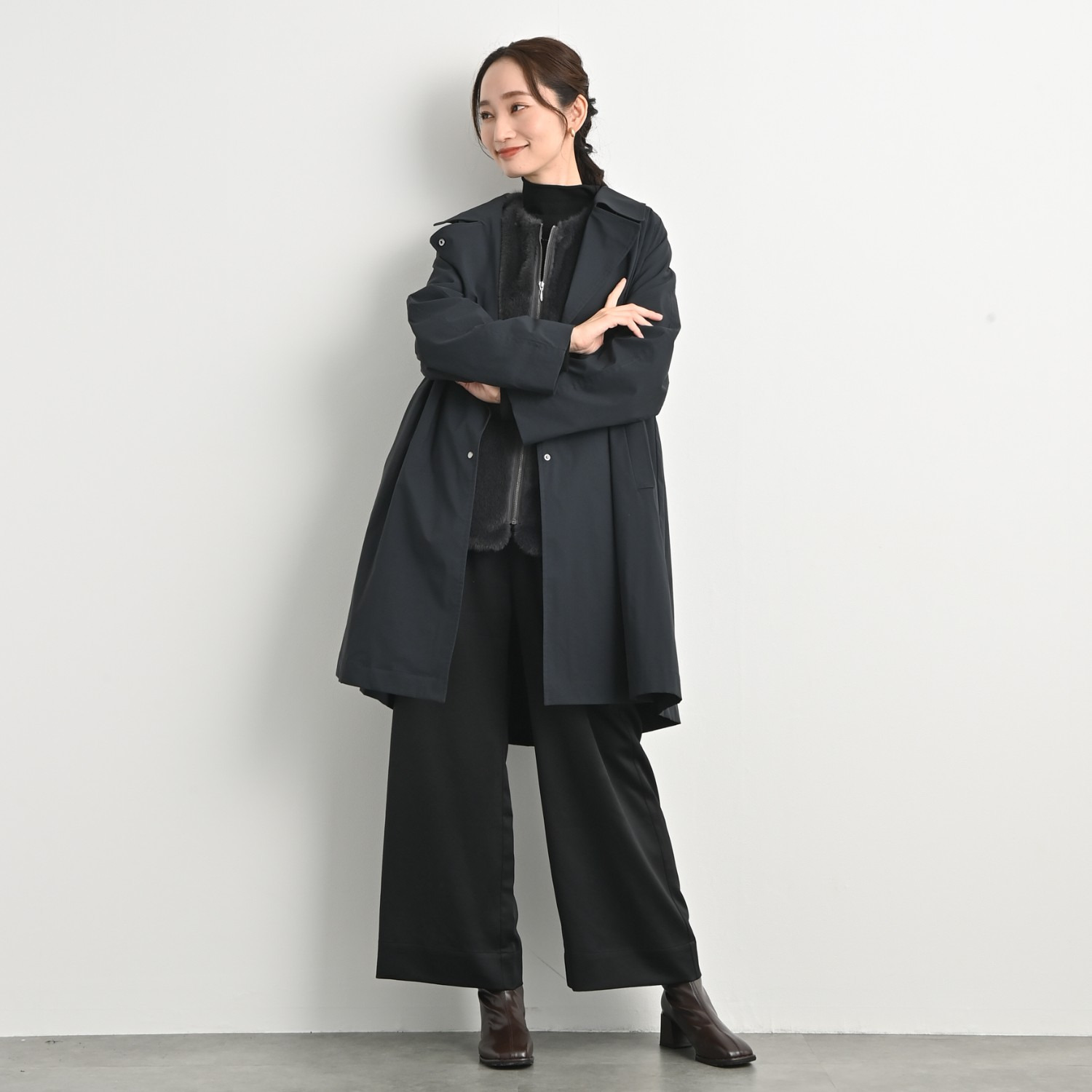 元町ゼラール とろみ＆きれい見えサテン カーゴデザイン 上品サテンパンツ