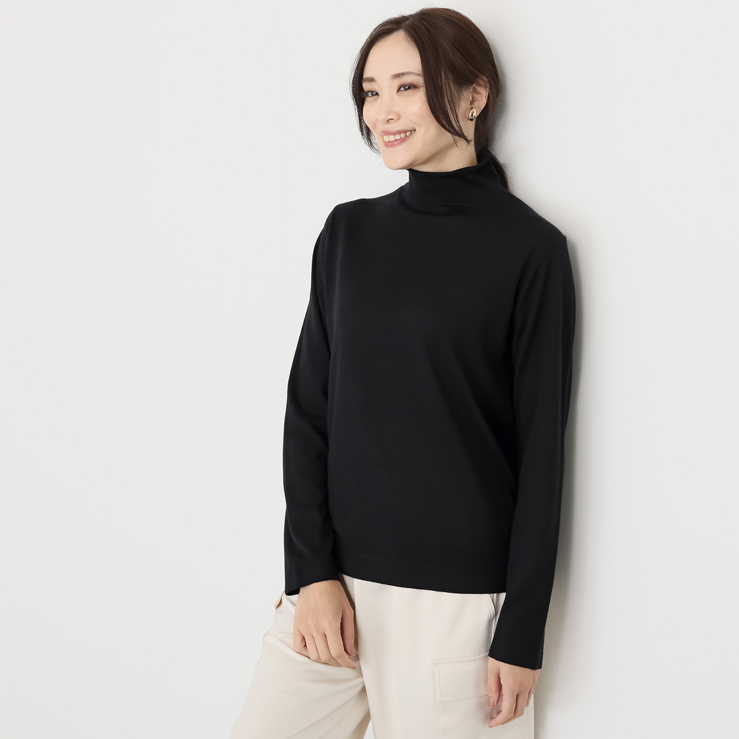 元町ゼラール なめらか＆きれい見え 洗える！　シルク混 ハイゲージニット ハイネックプルオーバー