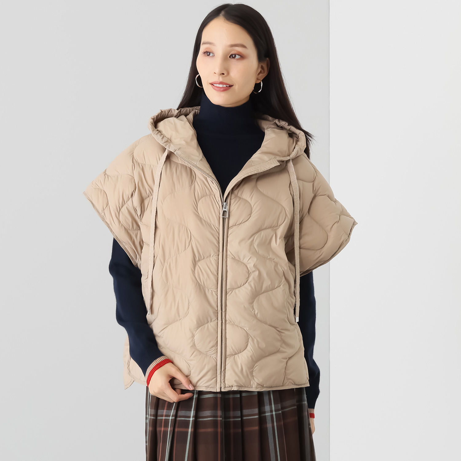 スタイルフライ はっ水 ウェーブ柄キルト フード付ダウンポンチョ