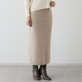 ソアージュ ベビーアルパカ ふんわり暖かい バックスリット ニットスカート