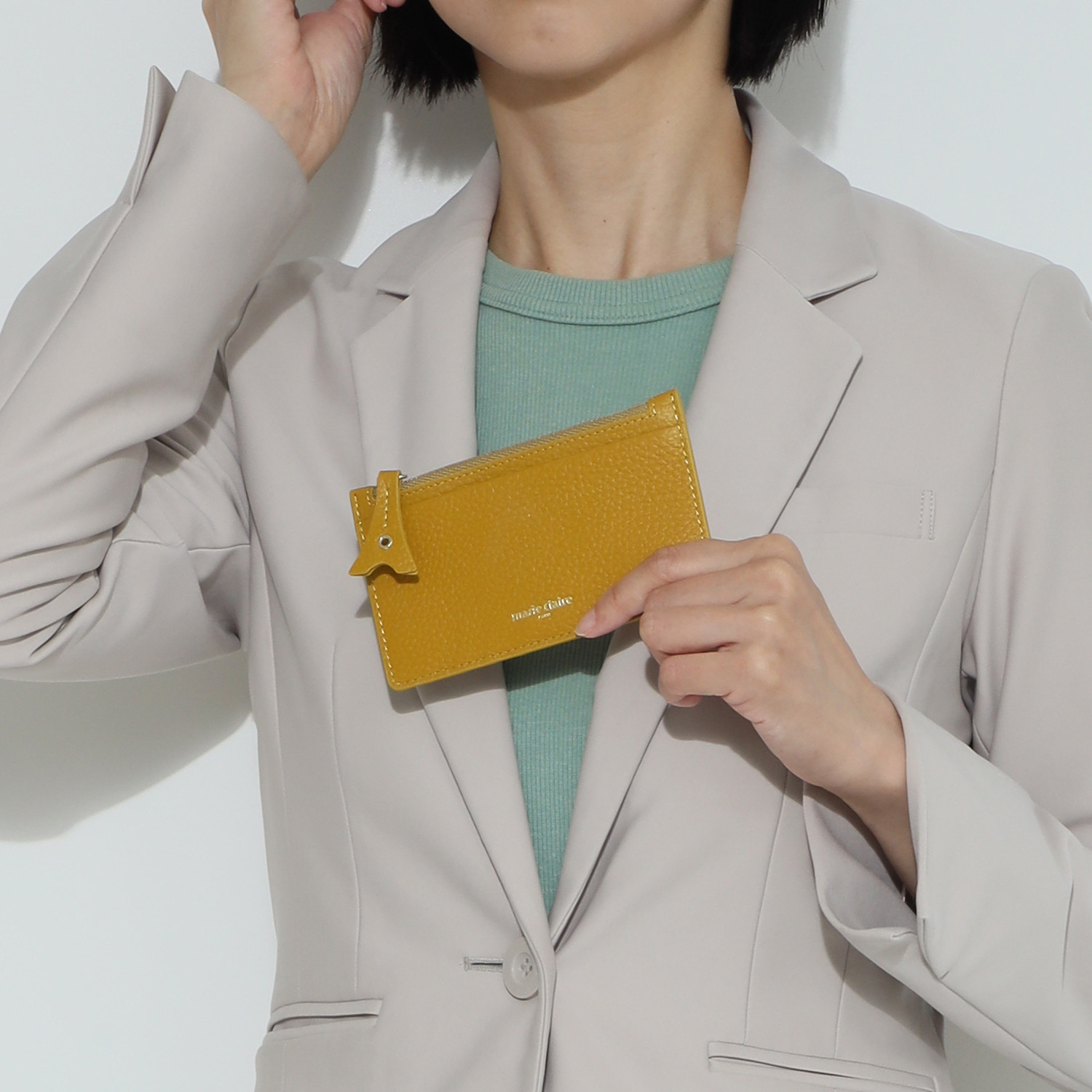 マリ・クレール 牛革 エッフェル塔モティーフ アクセント フラグメントケース