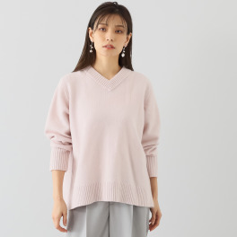 ウタオ ウールカシミヤ混 ＡＱＵＡニット Ｖネックプルオーバー