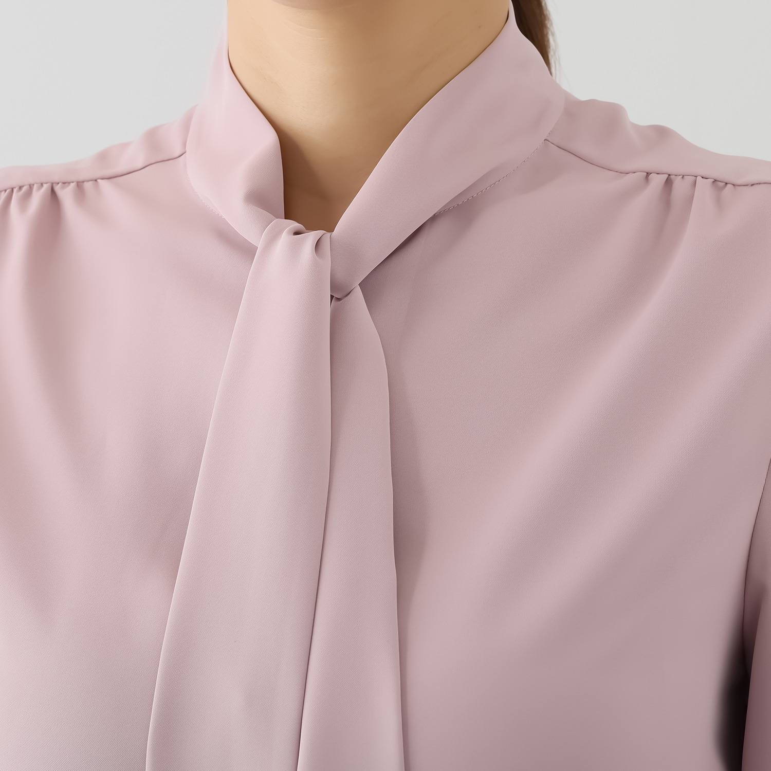 ゴドー 毎日着られる特別感 ボウタイブラウス