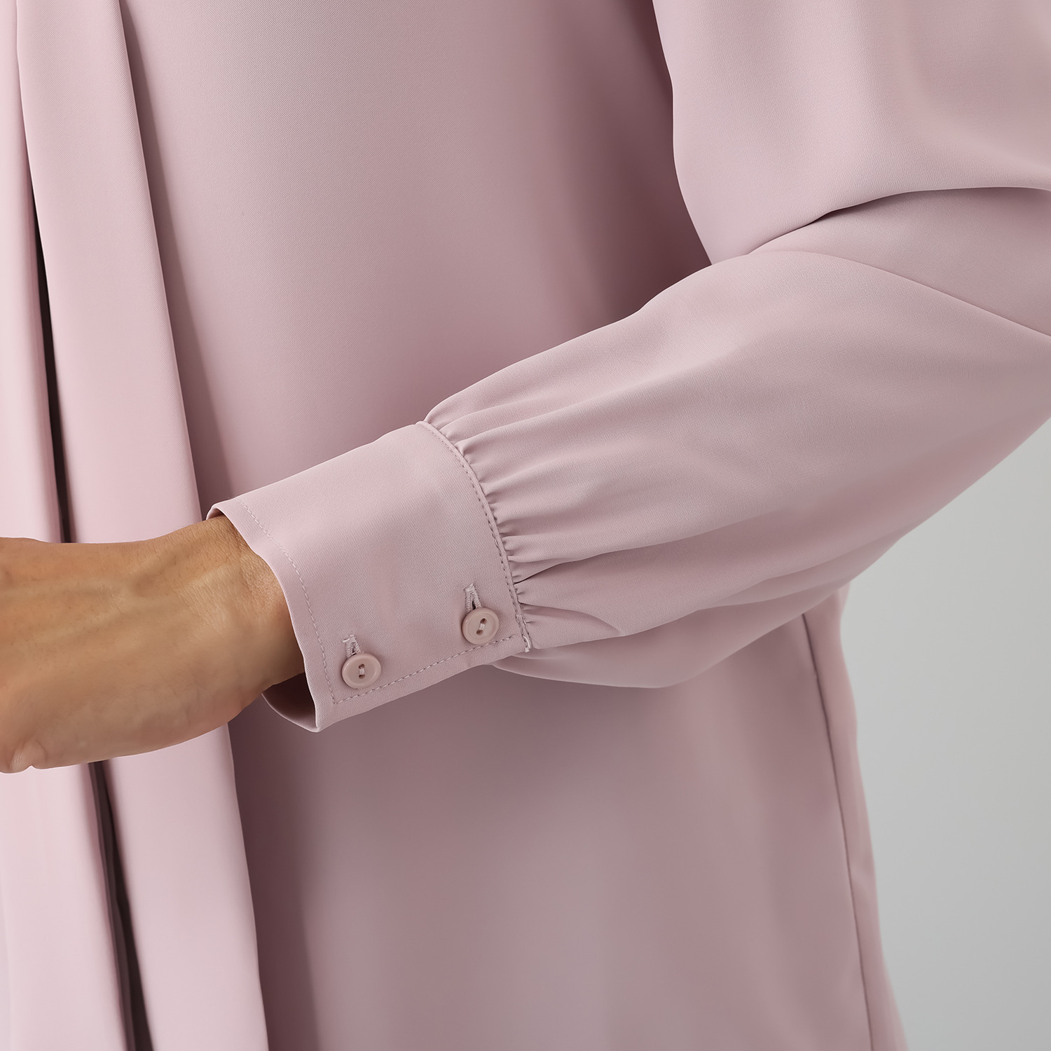 ゴドー 毎日着られる特別感 ボウタイブラウス