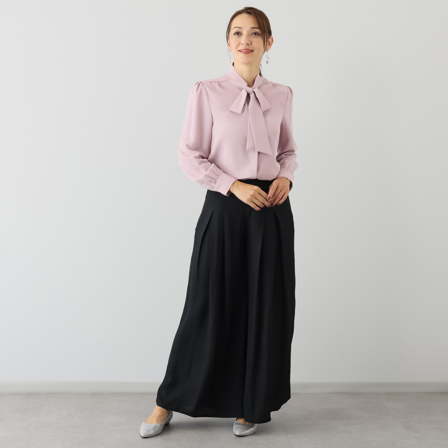 ゴドー 毎日着られる特別感 ボウタイブラウス