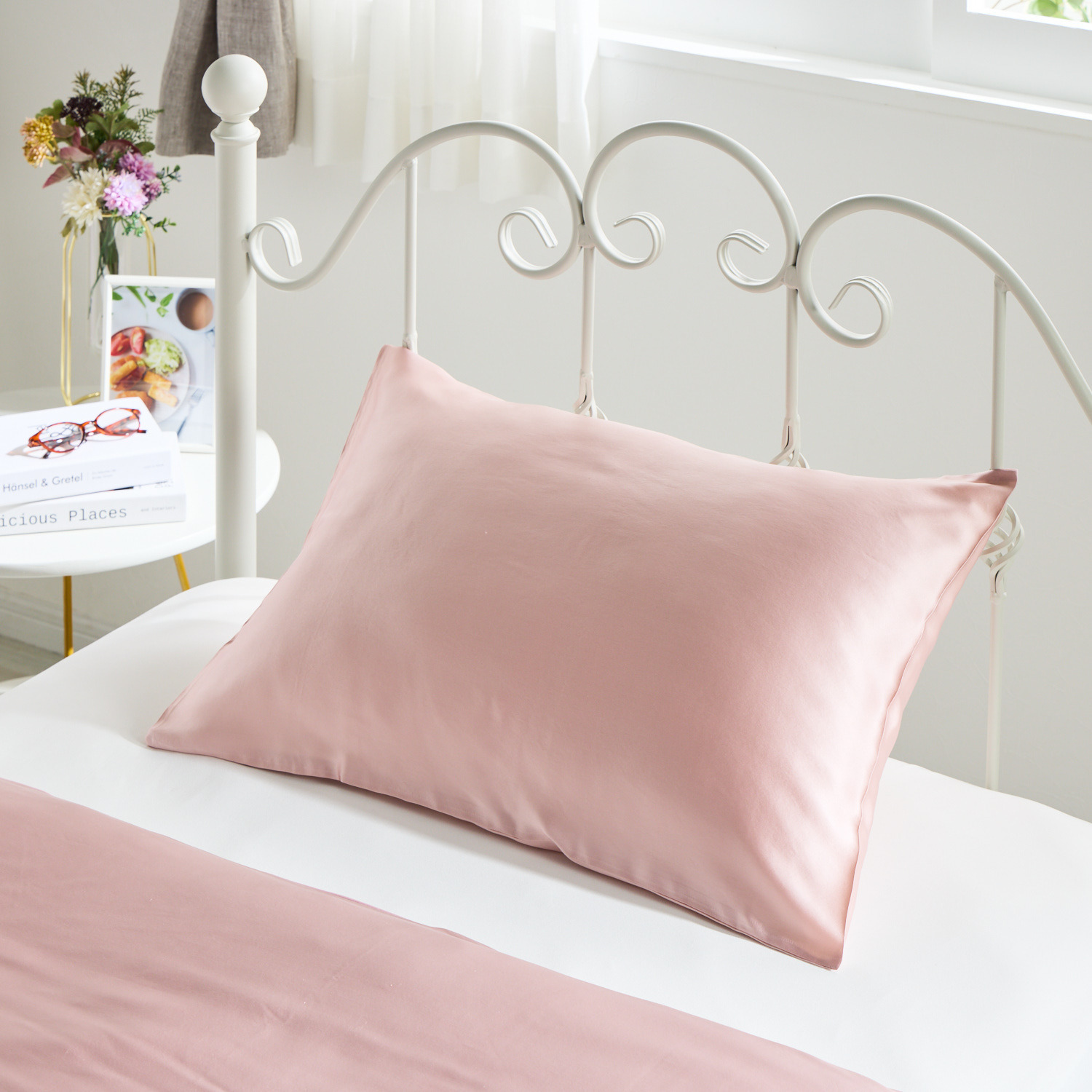 シルクのトップレベル！ 格付け６Ａ評価の生糸使用 マルベリーシルク１００％ ピローケース