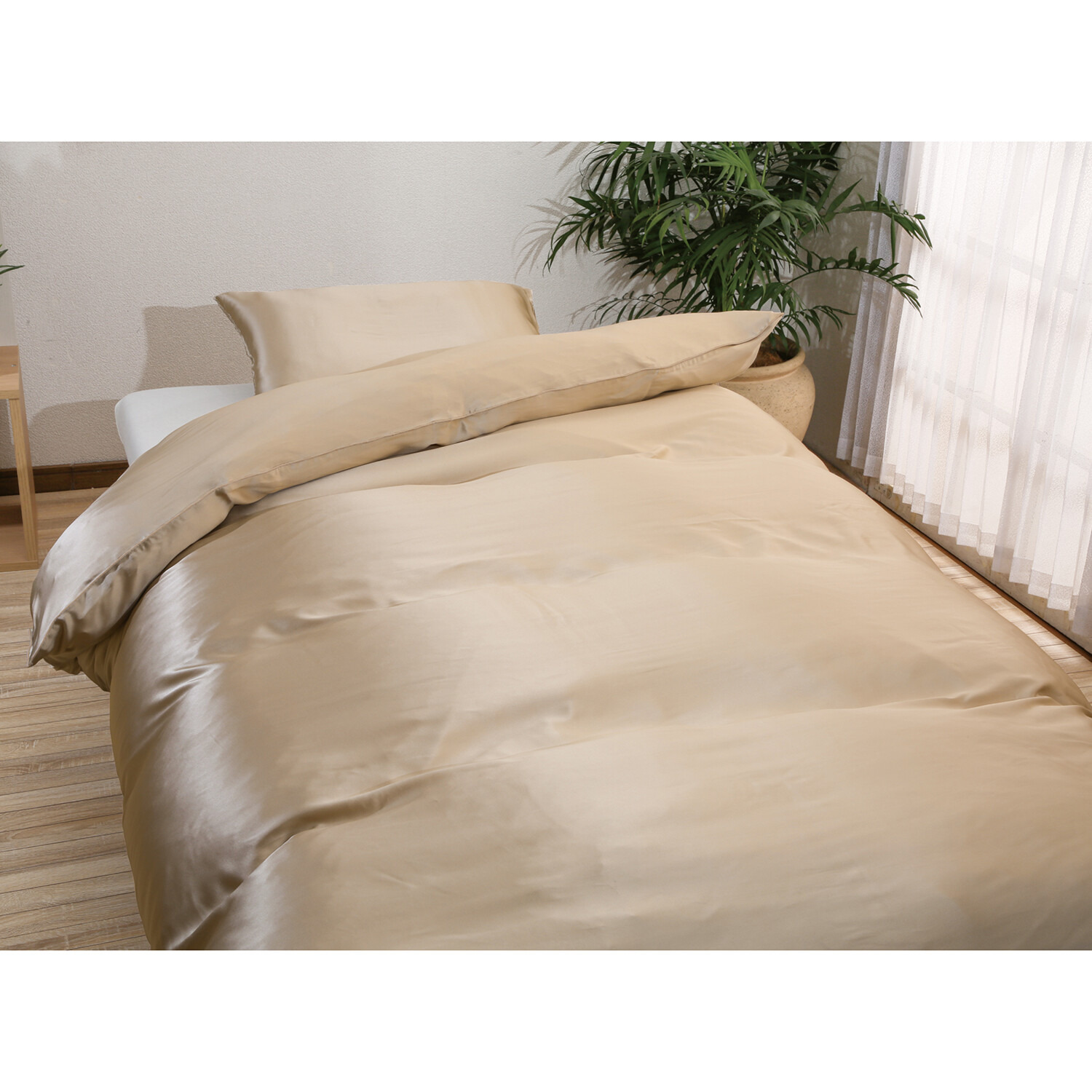 シルクのトップレベル！ 格付け６Ａ評価の生糸使用 マルベリーシルク１００％ 掛けふとんカバー ＜シングル＞