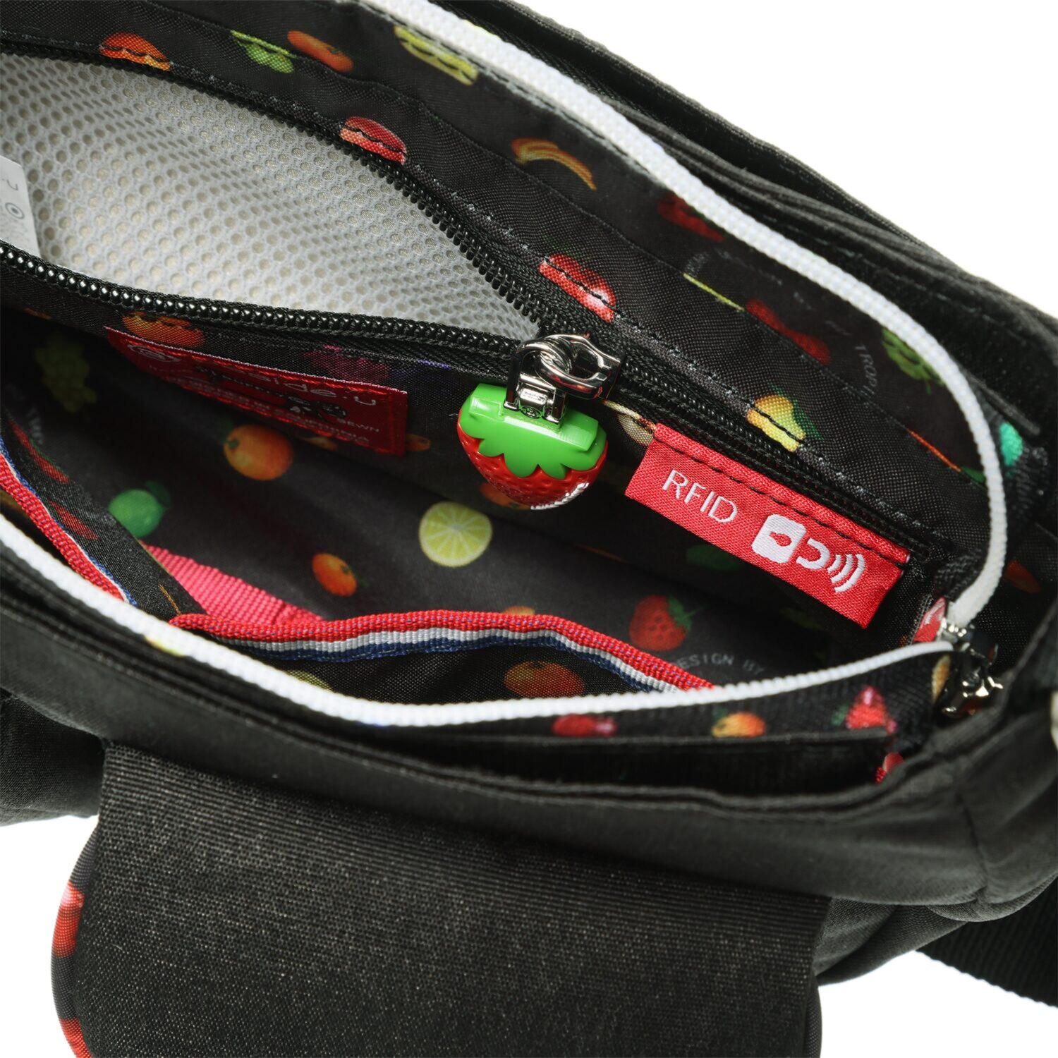 ビサイユ ショップチャンネル デビュー１０周年記念 トロピカルフルーツ ワンマイル はっ水ポシェット ＜イチゴチャーム付＞