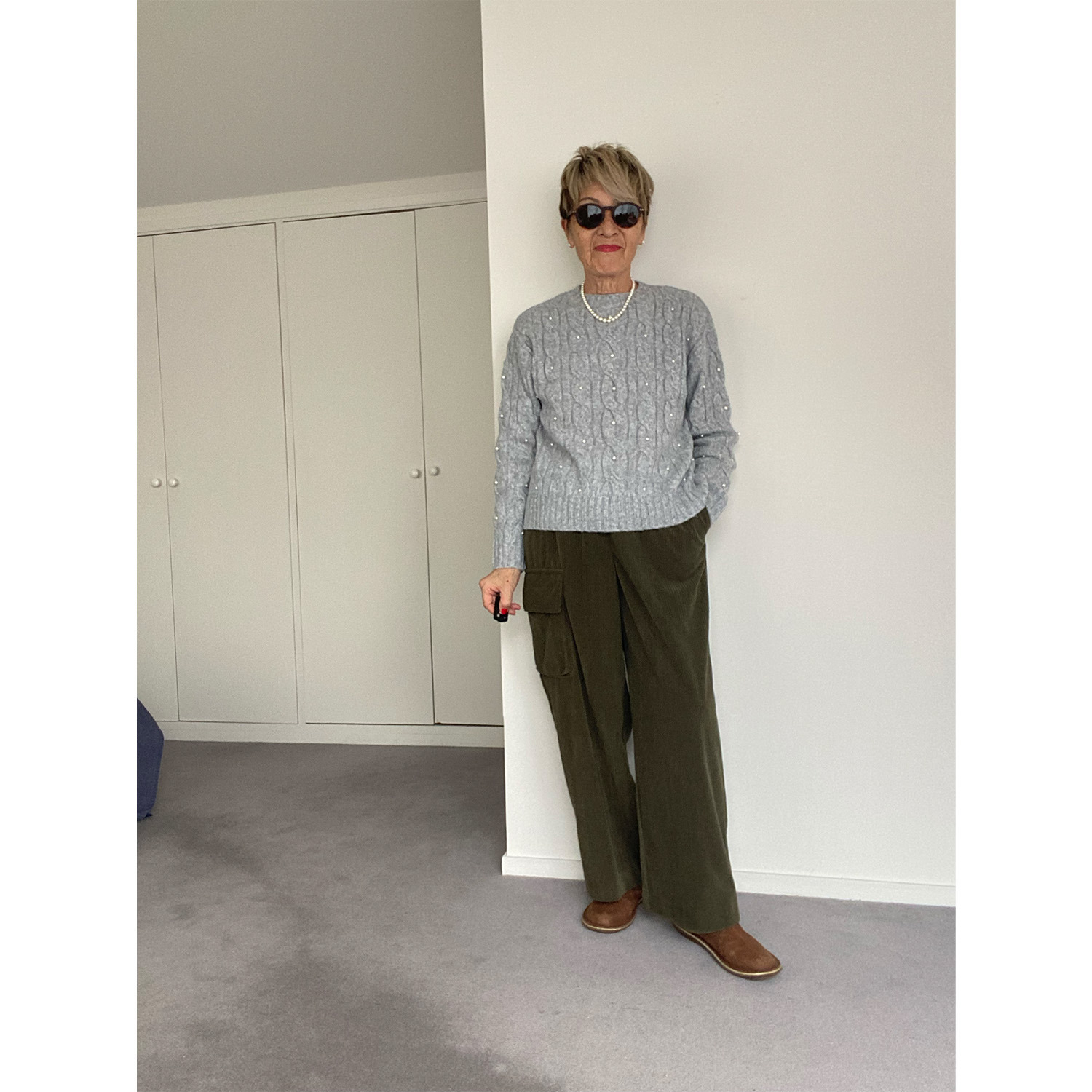 シャビージェンティール ケーブル柄 パール調ビーズ付 ニットプルオーバー