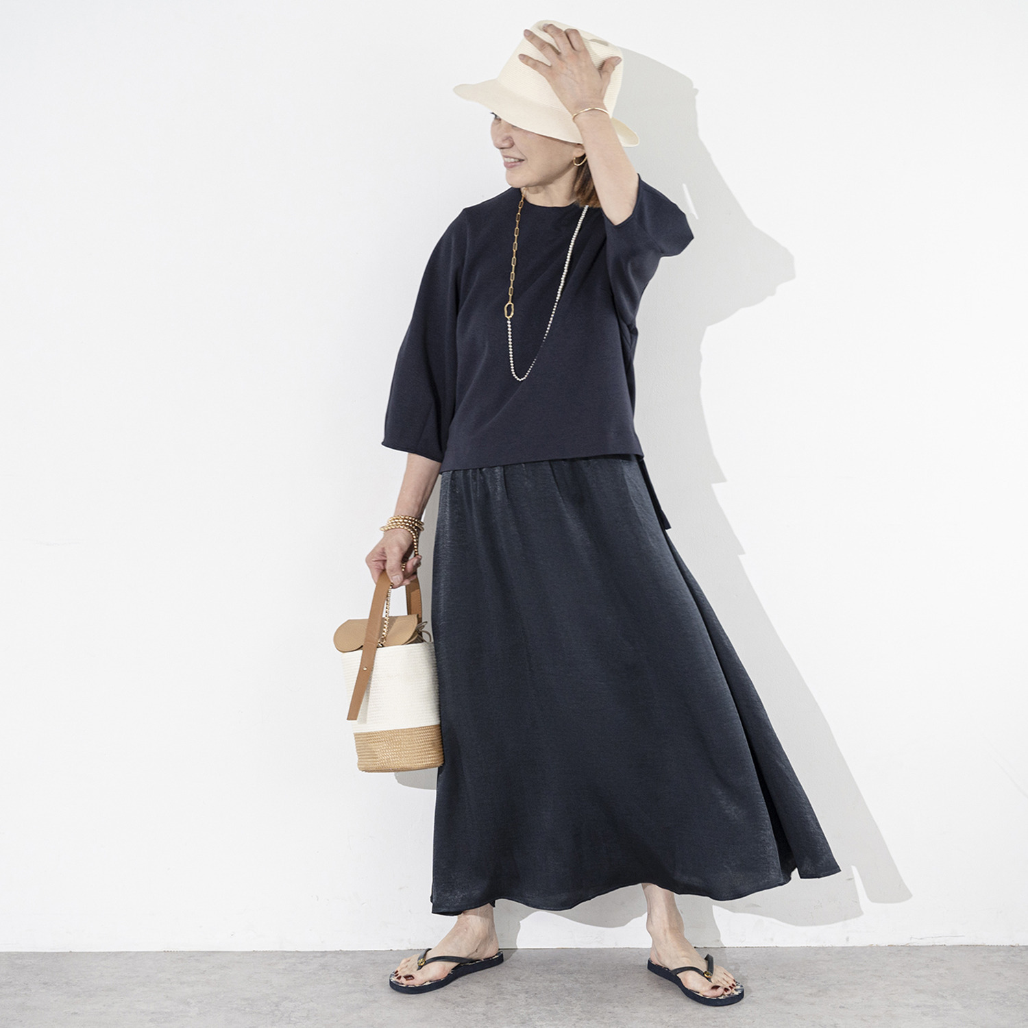 イロプライム 一枚で楽ちん！ スレンダー見せワンピース