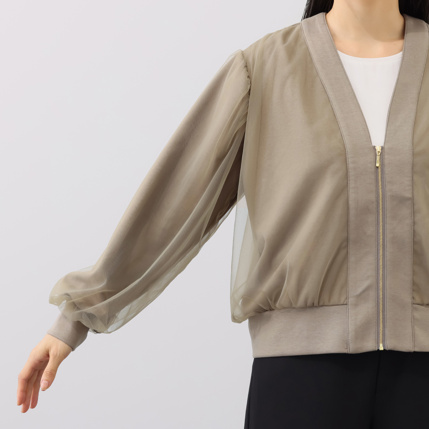 イロプライム チュール重ねの ライトカーディガン