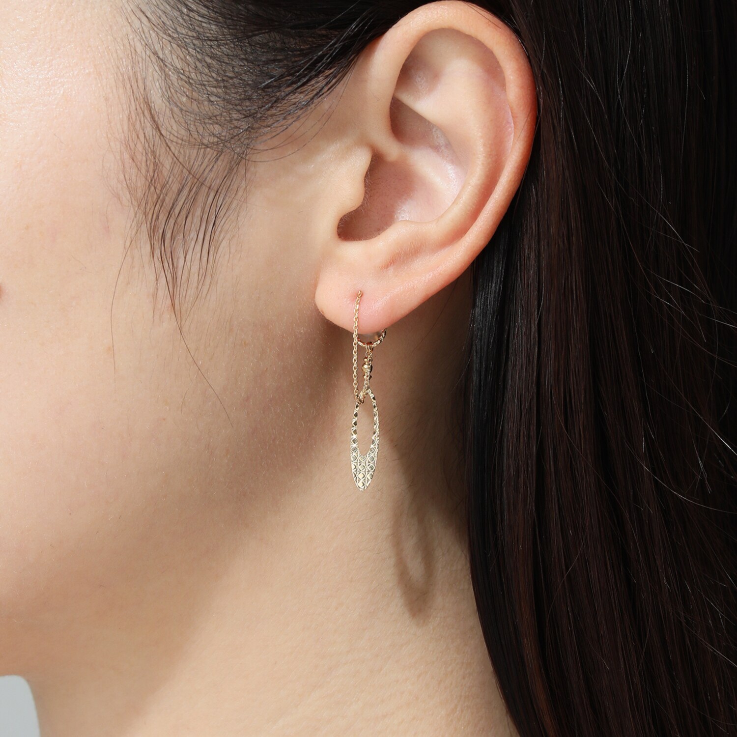 チェーンクリエイト １８Ｋ ダイヤモンドカット ピアス