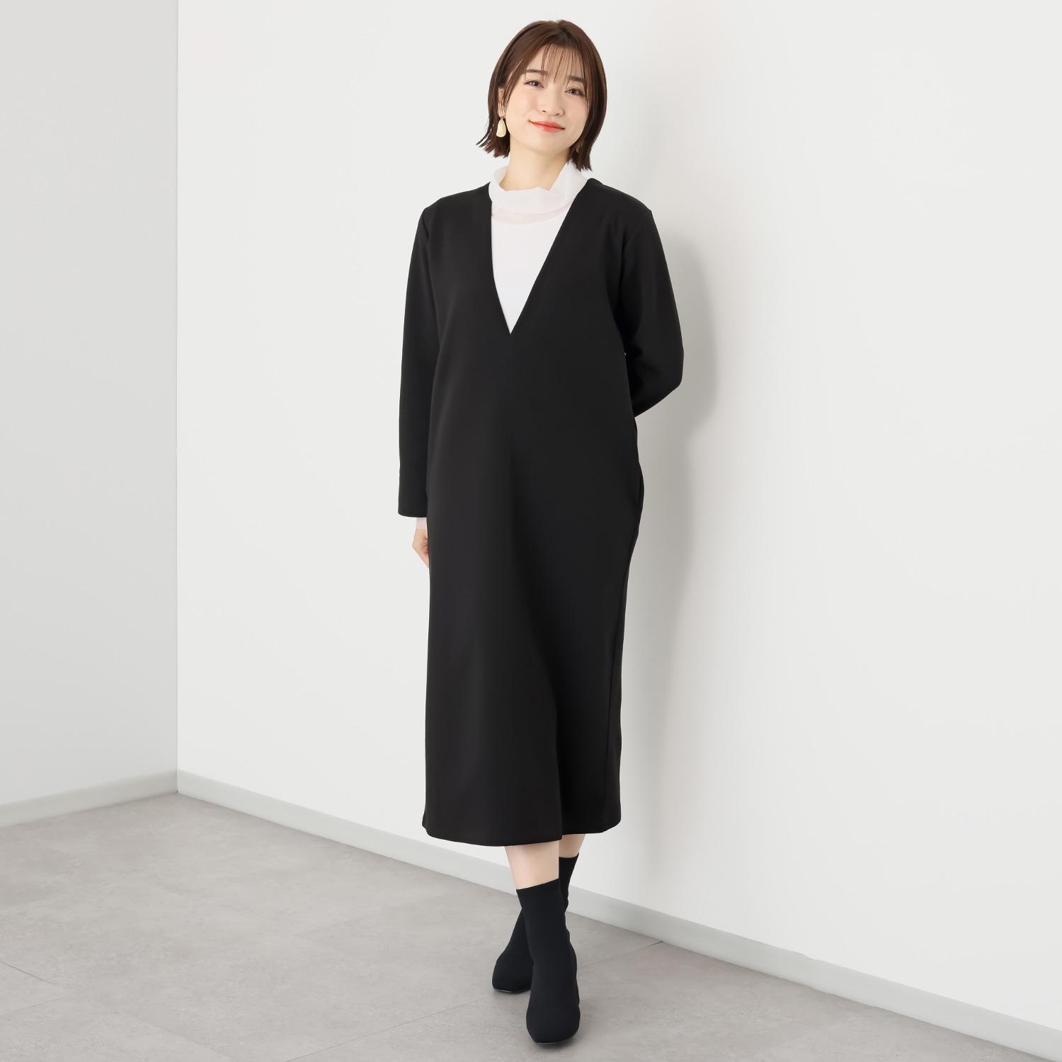 フーア ストレッチポンチ Ｖネック サックワンピース