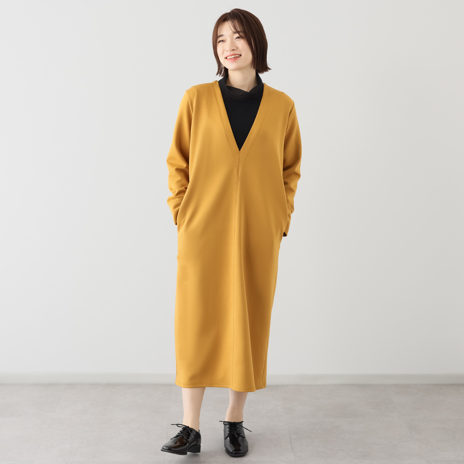 フーア ストレッチポンチ Ｖネック サックワンピース