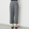 レア　ジェム ウールベネシャンの 優雅なツヤが映える ワイドパンツ