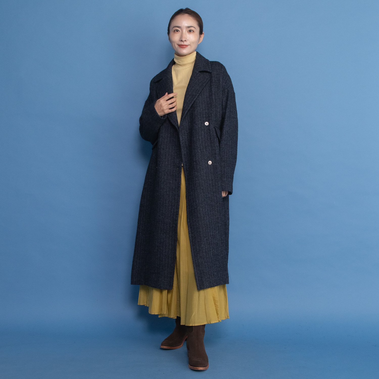 レア　ジェム ヘリンボーンウールで 優雅に軽やかに羽織る ダブルデザインコート