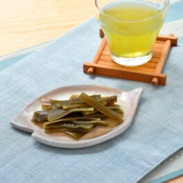 シャキシャキ甘酸っぱい 三陸産茎わかめ
