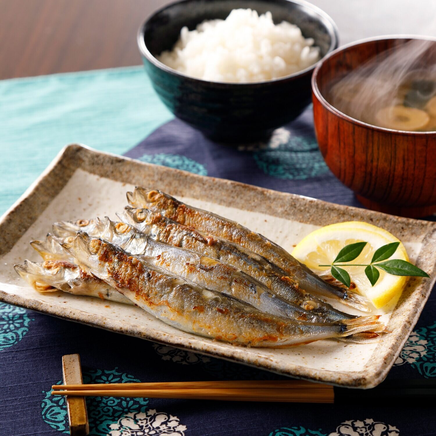 ふっくら！丸干し 子持ちカラフトししゃも （無選別）