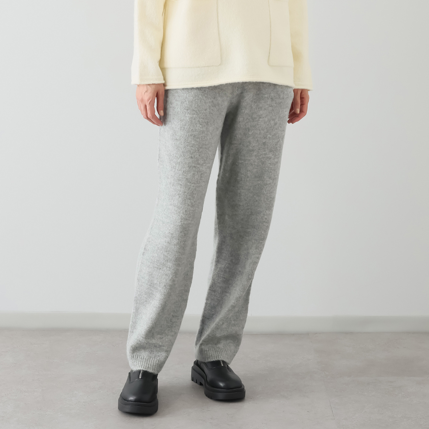 シャビージェンティール ストレッチヤーン 無縫製 テーパードシルエット プルオンパンツ