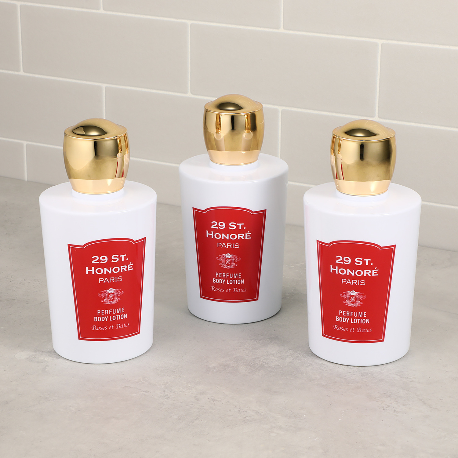 サントノレ２９ フランス・パリ発ブランド 香りをまとう ボディ　ローション フレッシュローズ ３本セット