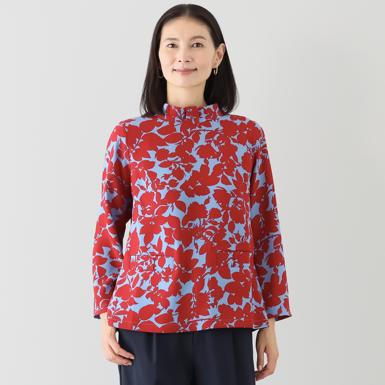 エムジェイアール　バイ マチコ　ジント　ロンドン オリジナルプリント ノットモティーフ ハイネックプルオーバー