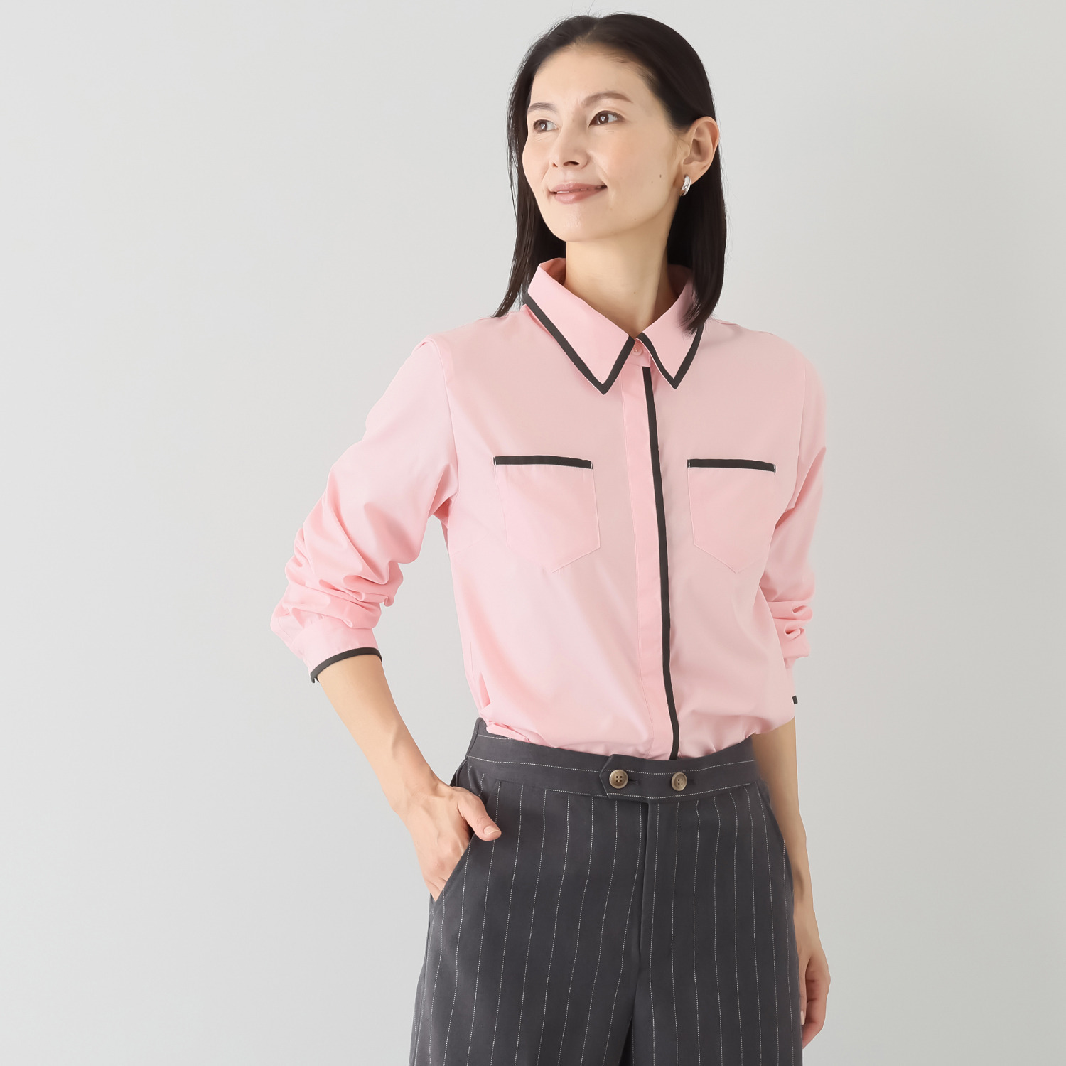 エムジェイアール　バイ マチコ　ジント　ロンドン 配色アクセント 比翼仕立てシャツ