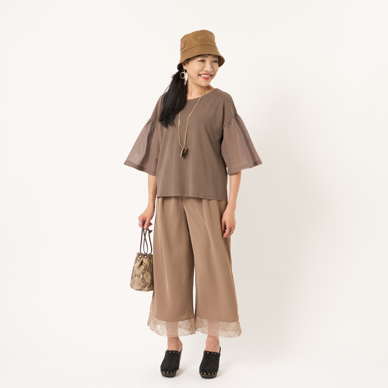 ミューリエ ゆるっと上品で おしゃれ見え 袖シアー ニットプルオーバー