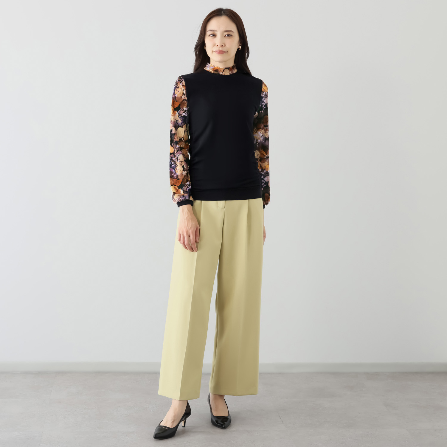 ドルチェ　ドンナ イタリア製 サイドギャザー ハイネック フラワーベロア ロングスリーブインナー