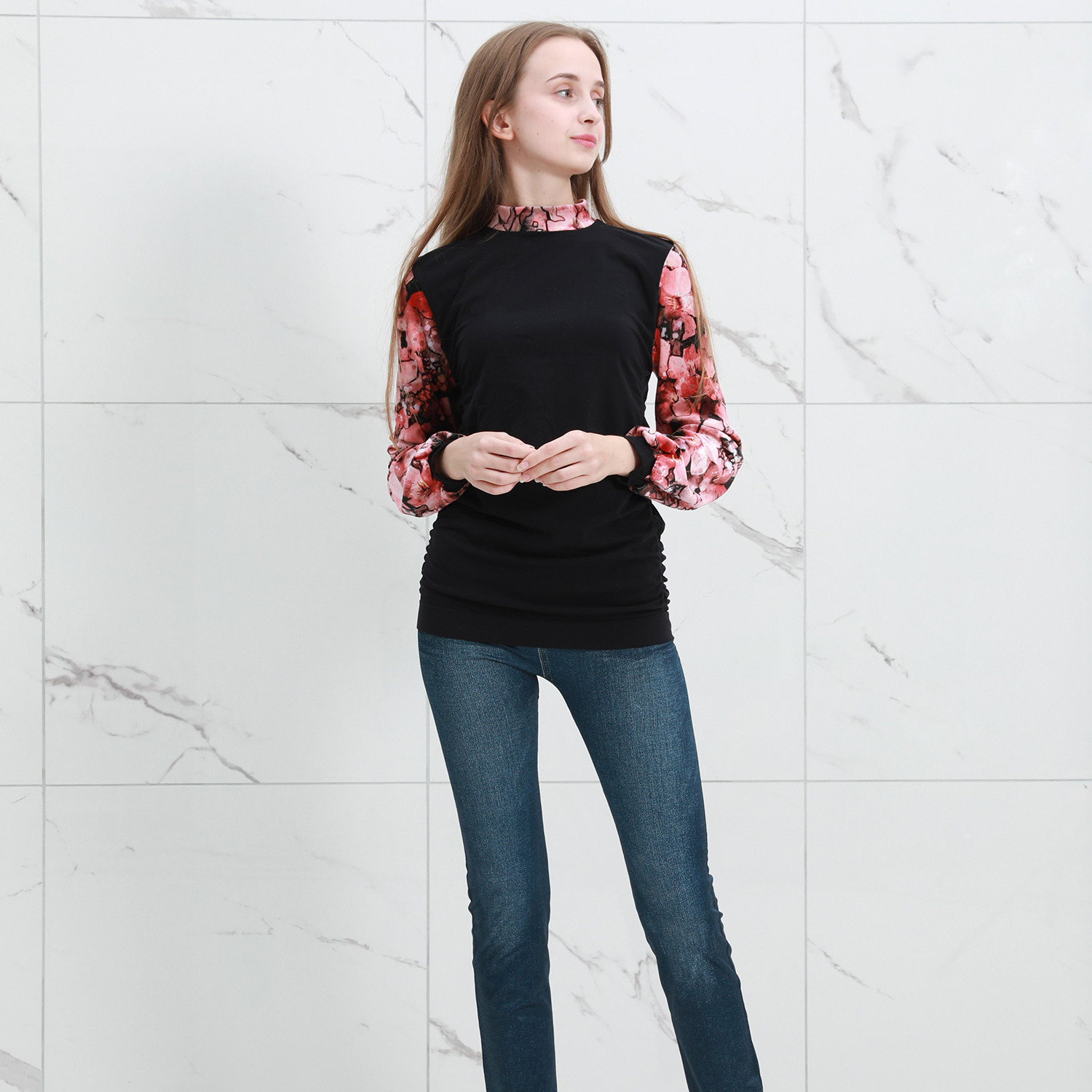 ドルチェ　ドンナ イタリア製 サイドギャザー ハイネック フラワーベロア ロングスリーブインナー