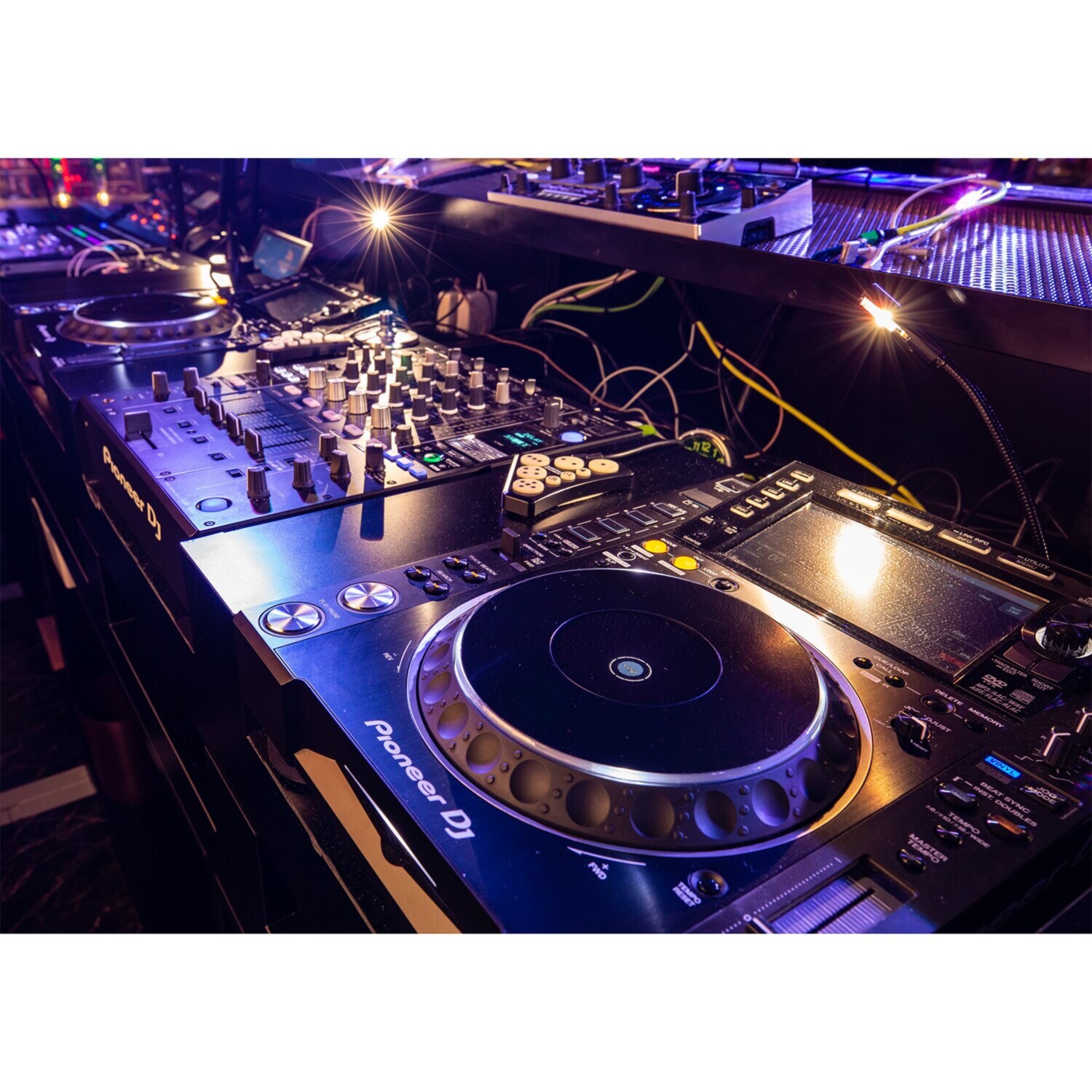 ディスコで一緒に踊ろう 懐かしの曲でフィーバー！ マハラジャ六本木 ショップチャンネル 貸切りチケット ＜４月２５日開催＞ 