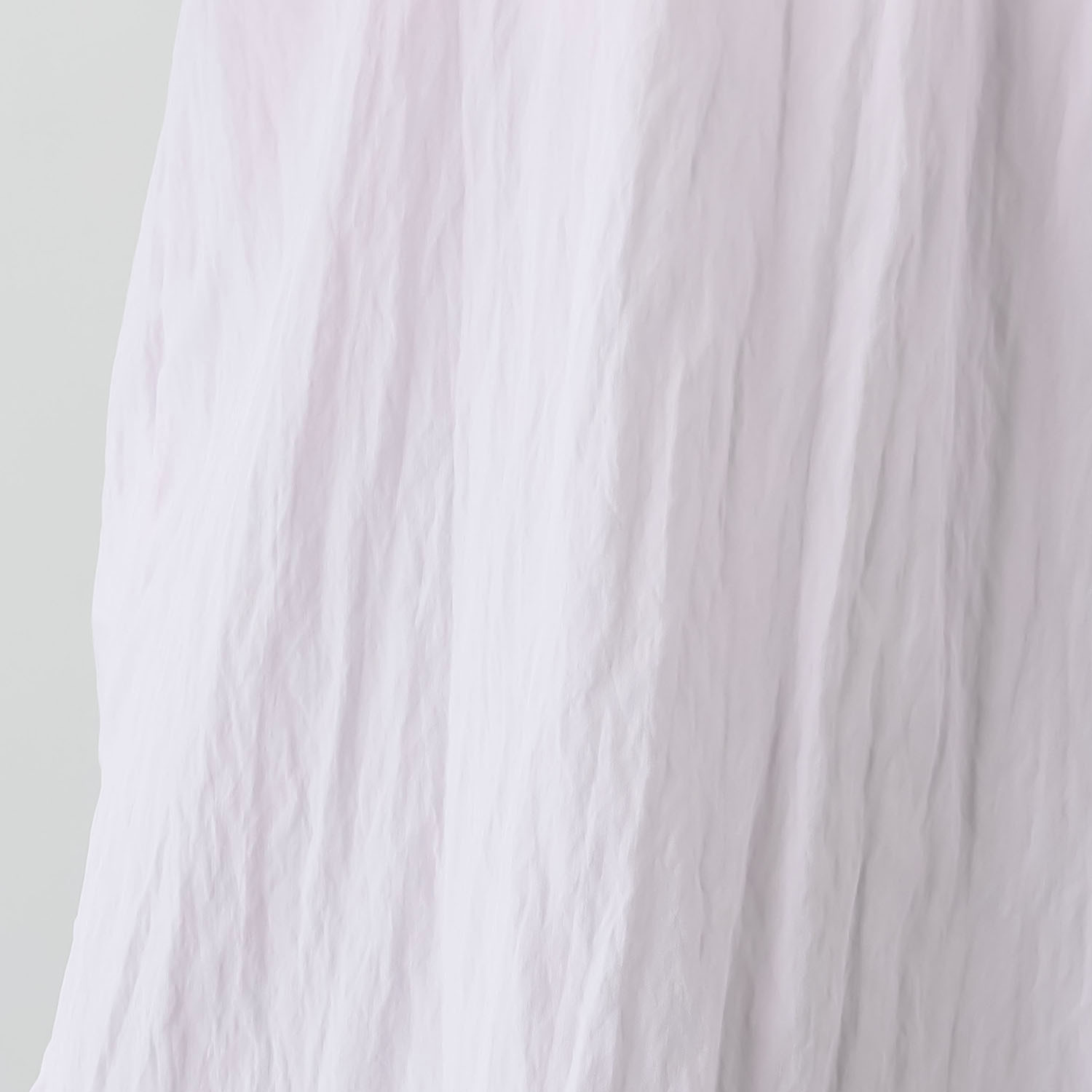 アトリエ　クース ハシゴレース×ピンタック 日常に特別感を添える ブラウス