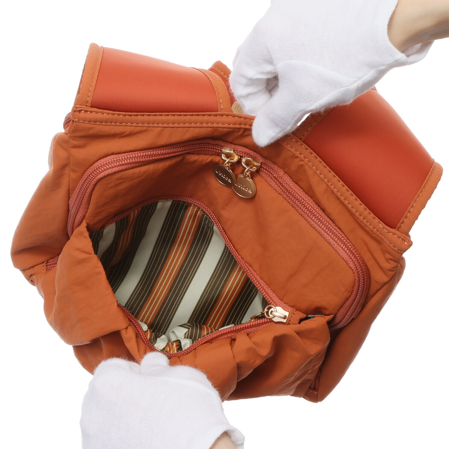 ウニカ 人間工学に基づいた ふんわりギャザー 軽量ショルダーバッグ