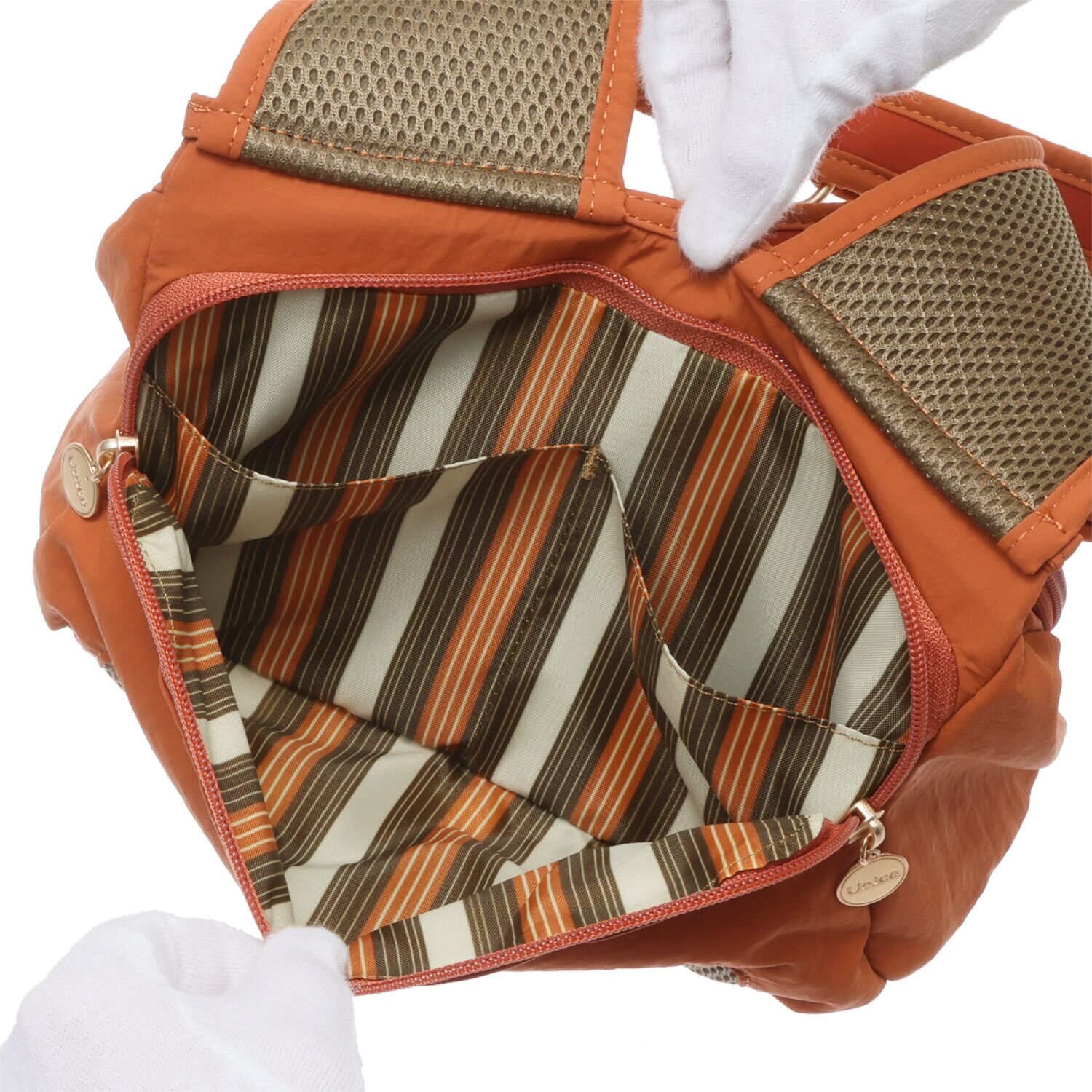 ウニカ 人間工学に基づいた ふんわりギャザー 軽量ショルダーバッグ