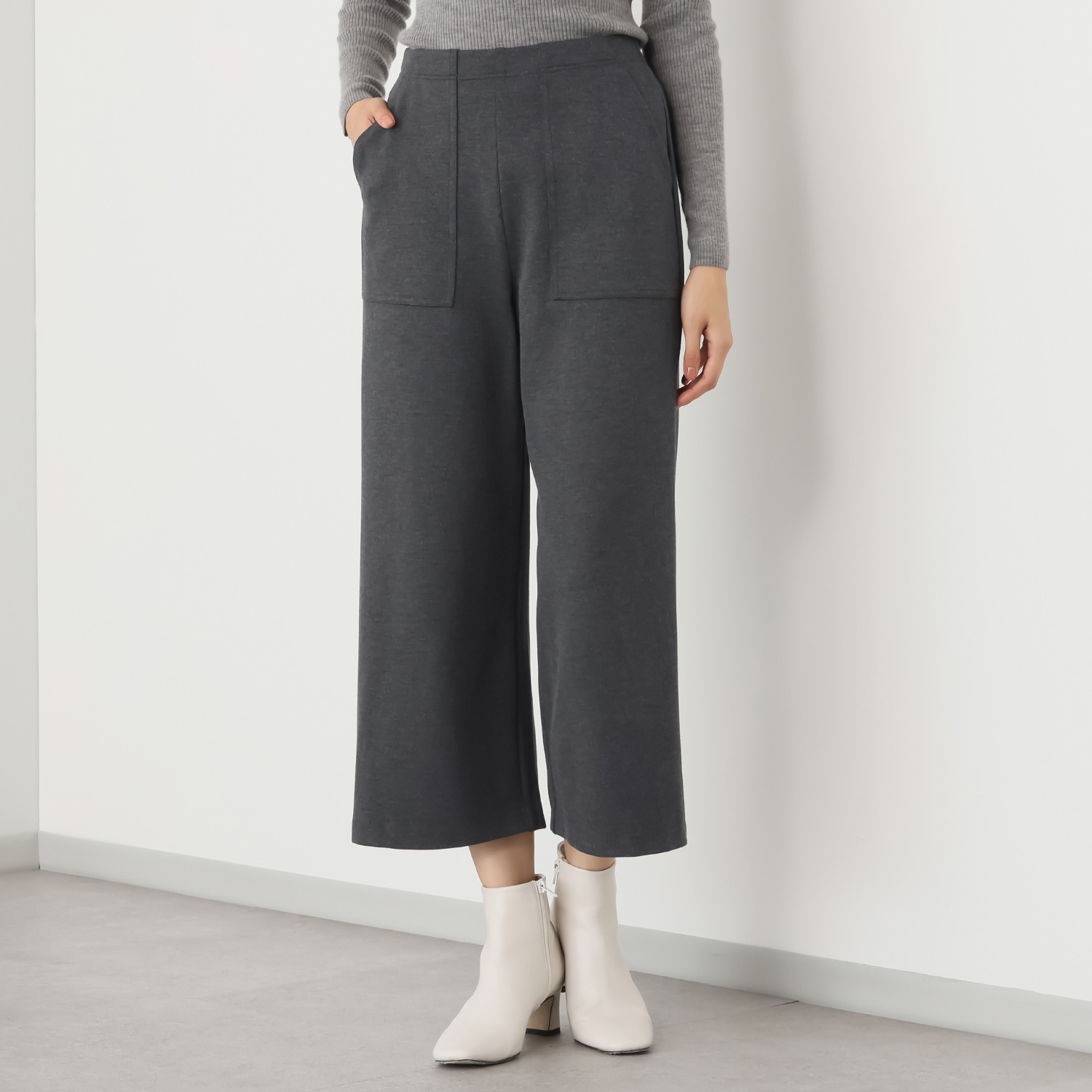 ＴＡＫＵＭＩＢＡ 吸湿発熱 クロスウォーム ベイカーワイドパンツ