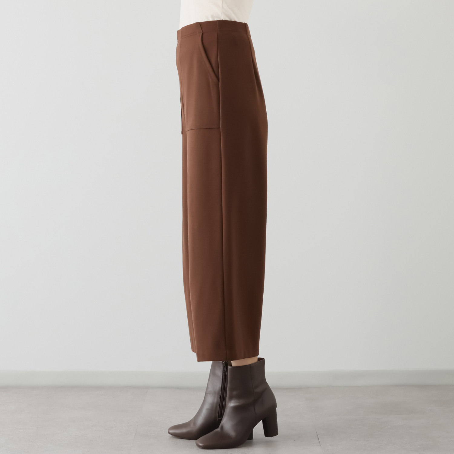 ＴＡＫＵＭＩＢＡ 吸湿発熱 クロスウォーム ベイカーワイドパンツ