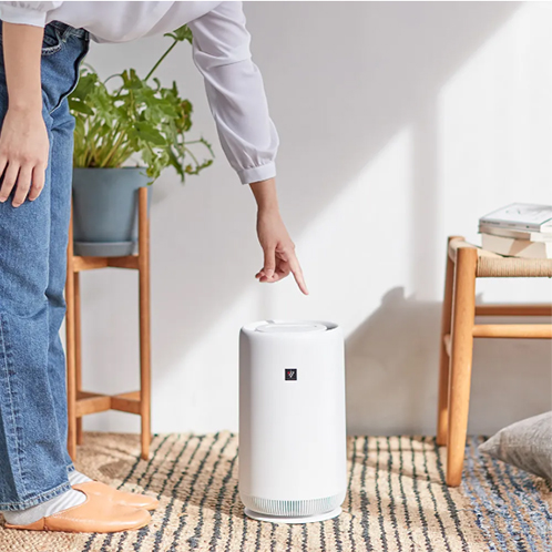 シャープ コンパクトデザイン！ ３６０度下吸い込み プラズマクラスターを 全周吹き出す 空気清浄機 ＦＵ−ＳＣ０１