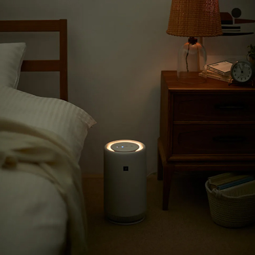 シャープ コンパクトデザイン！ ３６０度下吸い込み プラズマクラスターを 全周吹き出す 空気清浄機 ＦＵ−ＳＣ０１