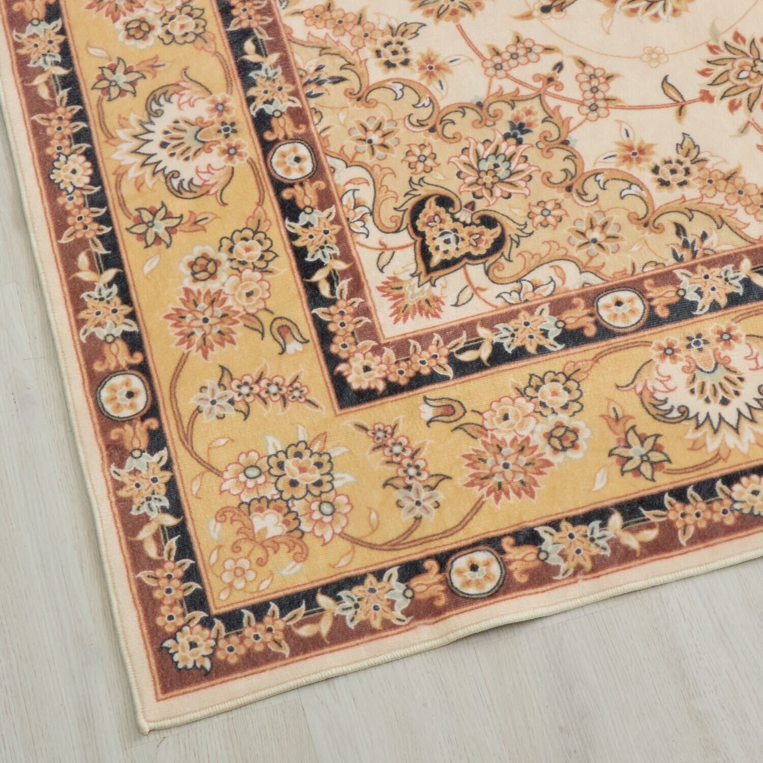 格調高い ペルシャンデザイン 手触りなめらか プルメイジュカーペット ＜２００×２５０ｃｍ＞