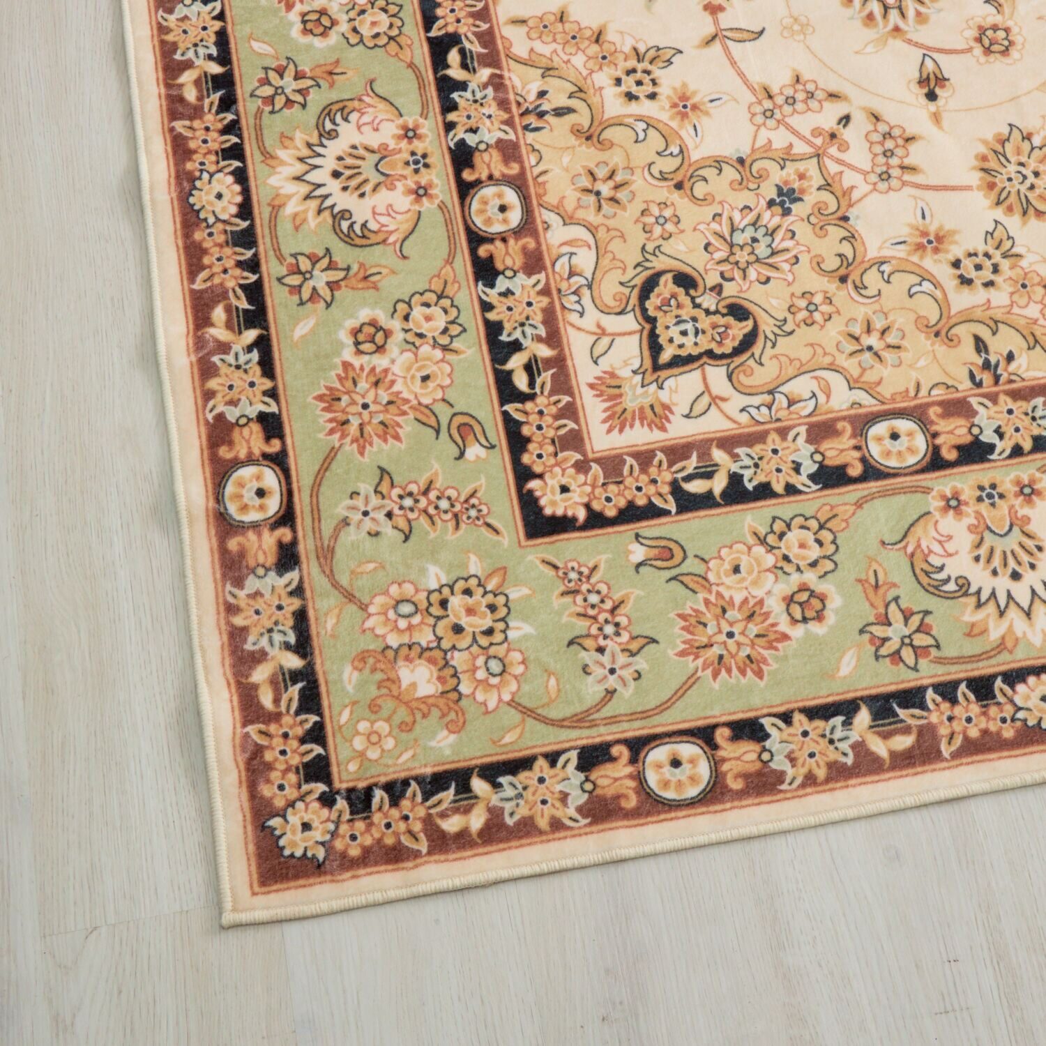 格調高い ペルシャンデザイン 手触りなめらか プルメイジュカーペット ＜２００×２５０ｃｍ＞