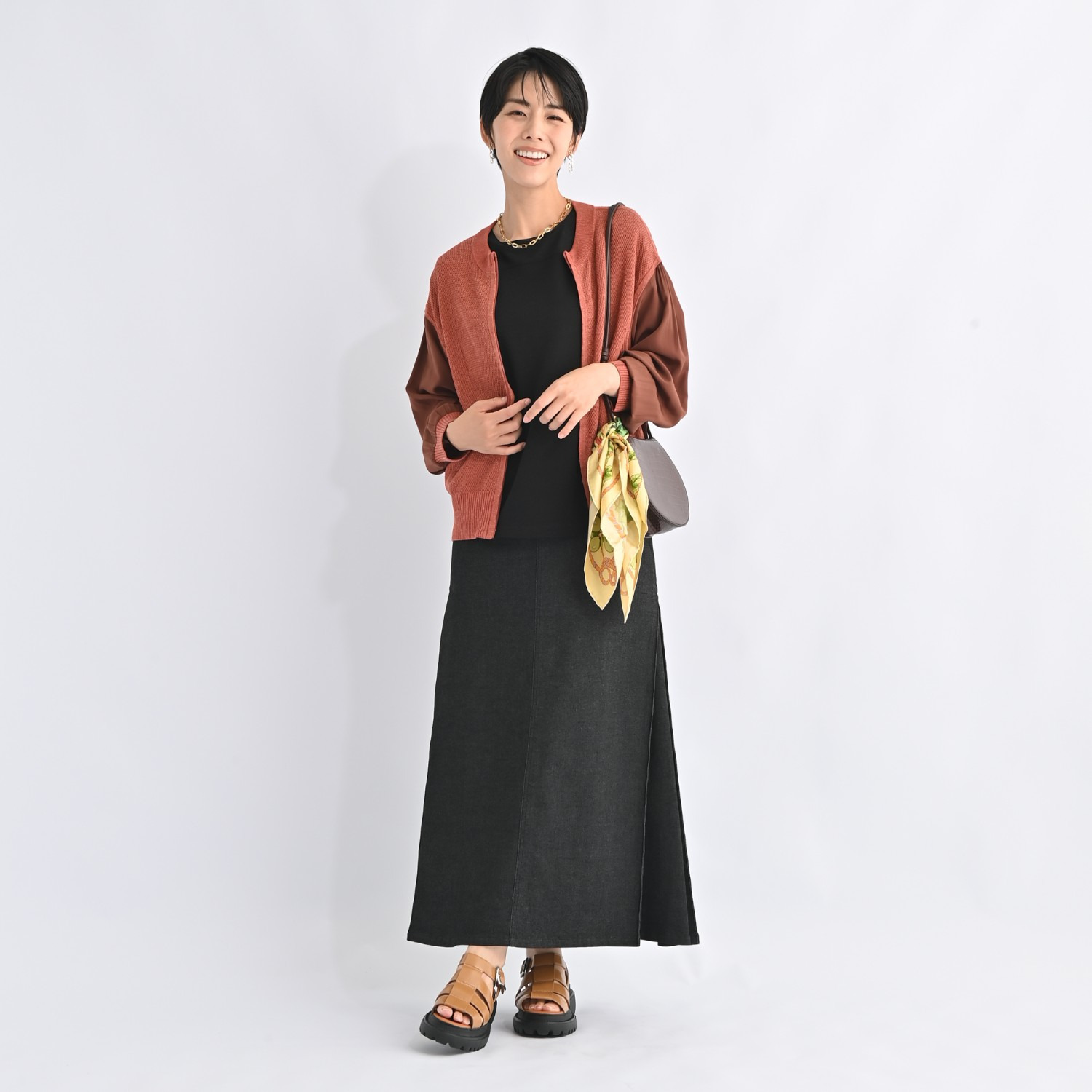 ゼラールスポーツ さっと羽織れておしゃれ！ リネン混タック編 布帛コンビブルゾン