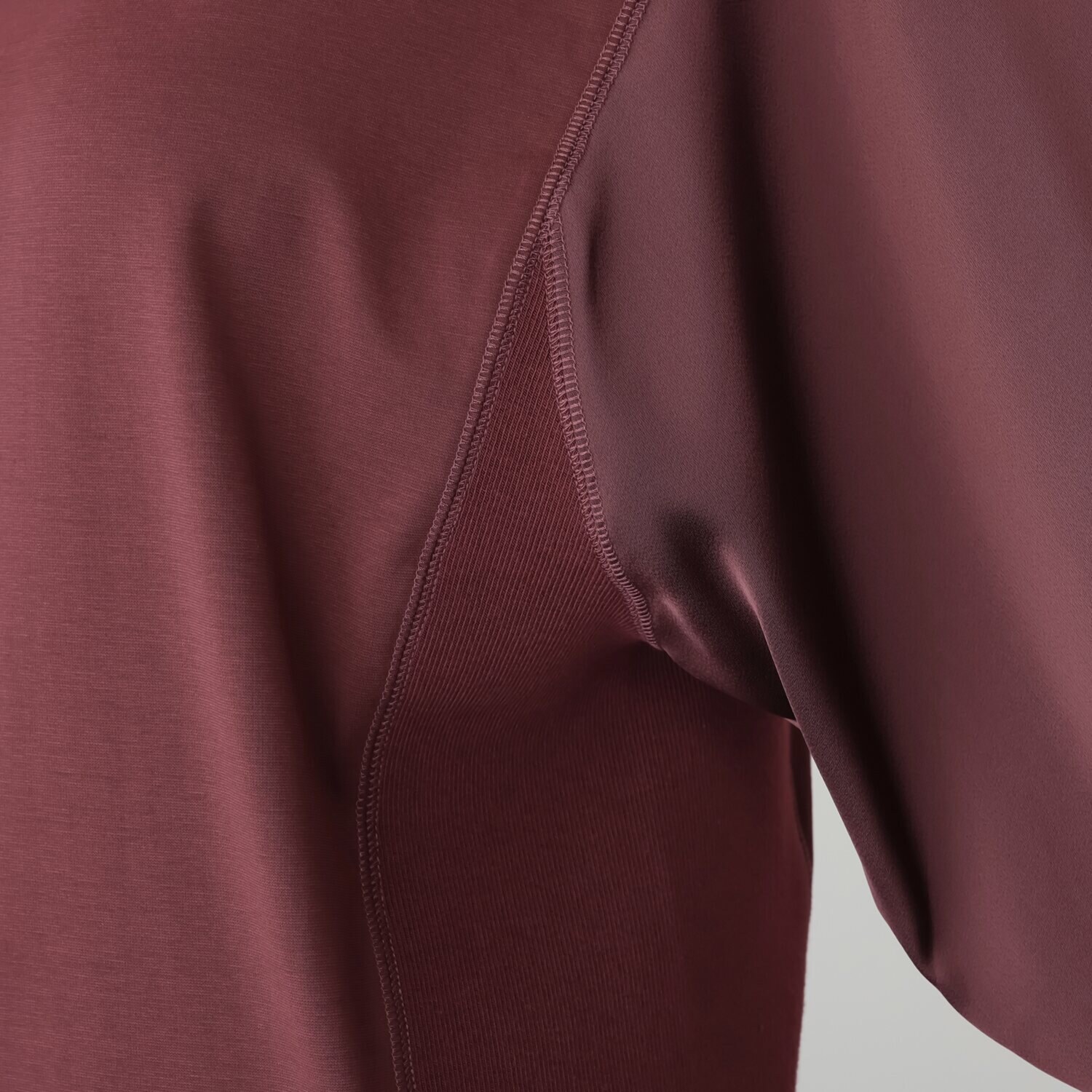 ゼラールスポーツ 細見え確定！ スーピマコットン混 ハイゲージポンチ ニットコンビプルオーバー