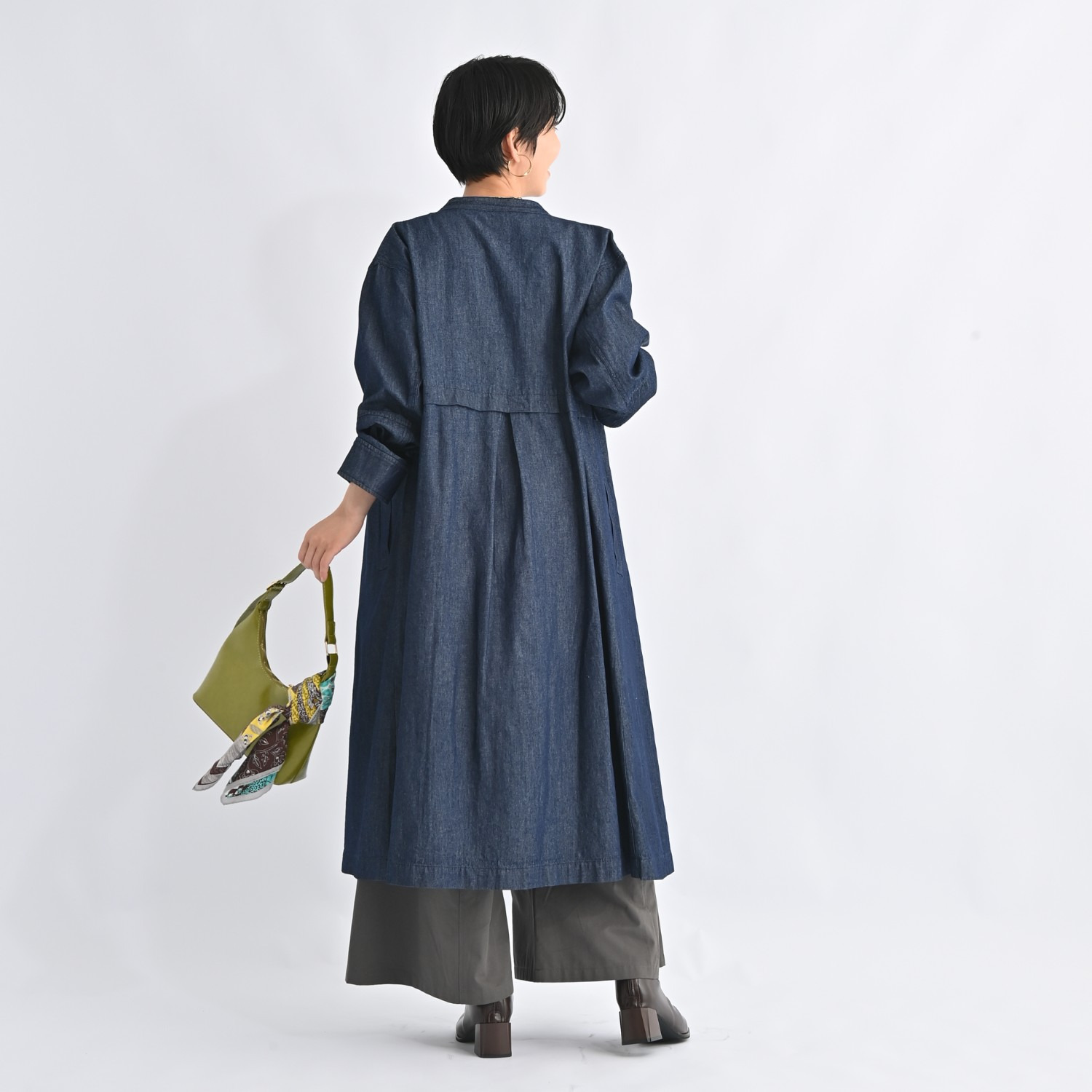 ゼラールスポーツ しなやかデニム使用！ ヨークデザイン スタンドネックコート