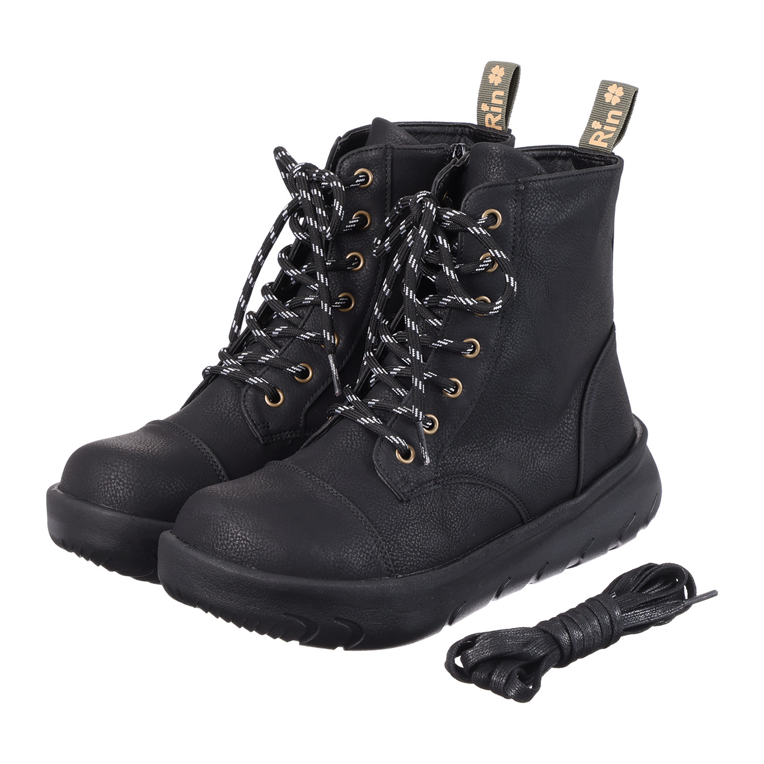 リン・クローバー 脱ぎ履きが簡単！ ひもアレンジも楽しめる 大人のための 軽量ショートブーツ