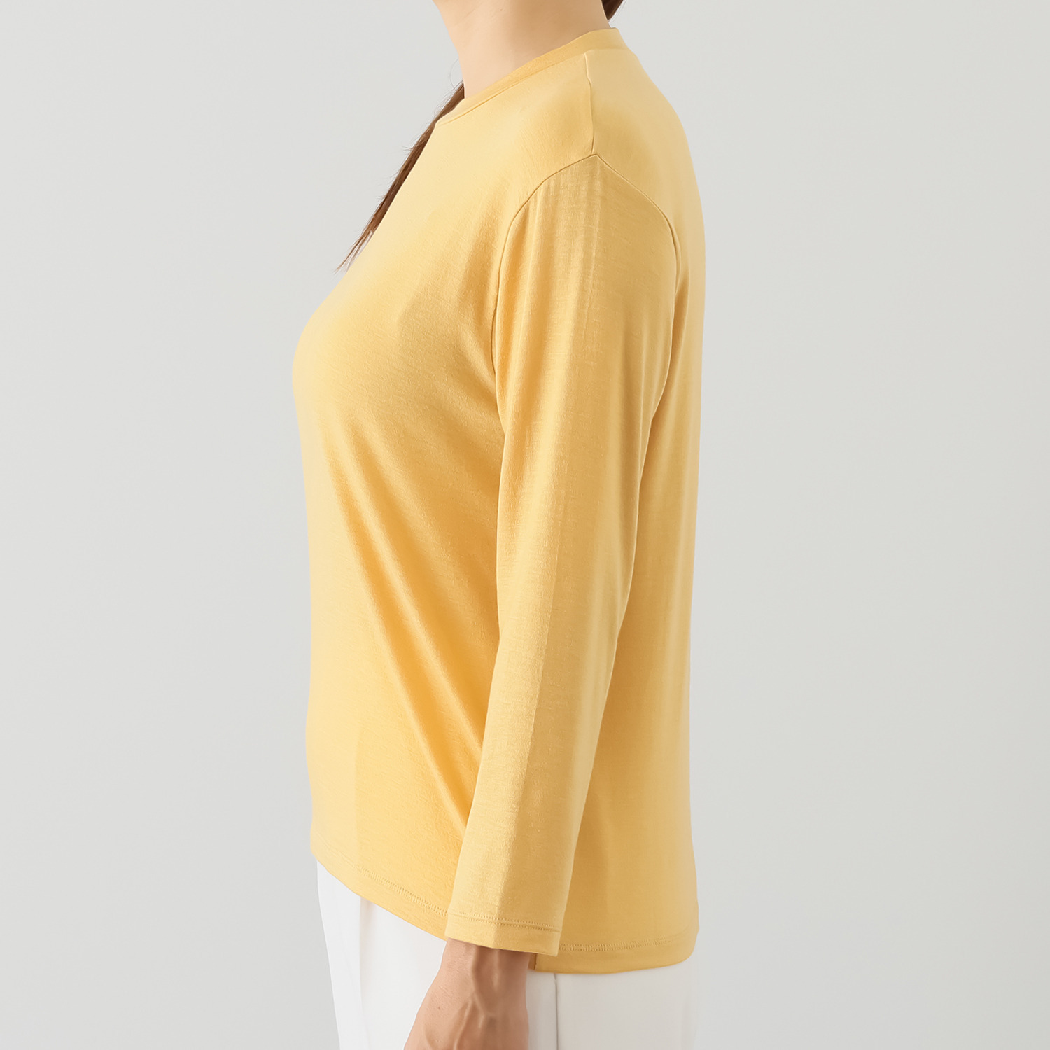 エイガールズ とろける肌触り スーパーストレッチ テンセルカシミヤ混 クルーネックプルオーバー