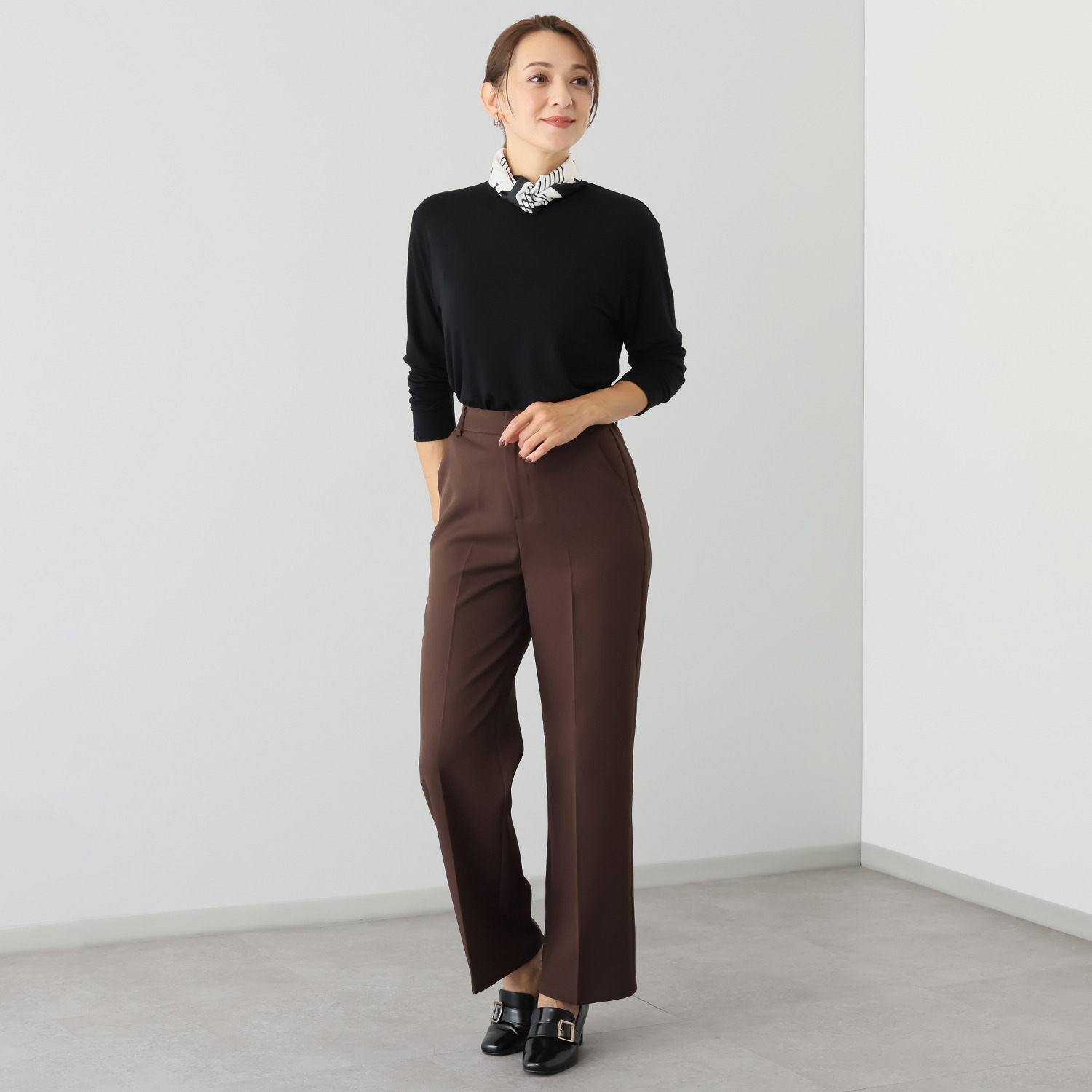 エイガールズ とろける肌触り スーパーストレッチ テンセルカシミヤ混 クルーネックプルオーバー