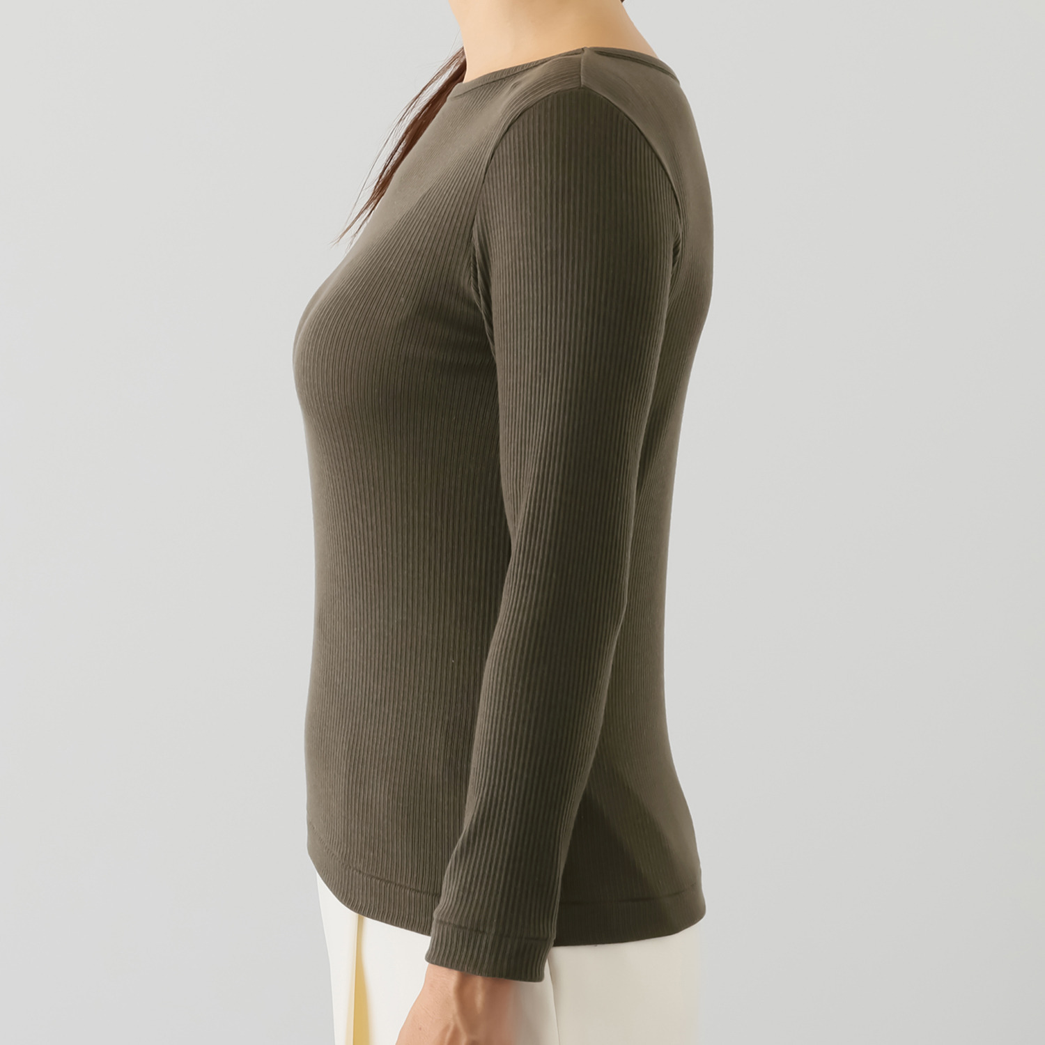 エイガールズ とろける肌触り スーパーストレッチ テンセルカシミヤ混 変形リブプルオーバー