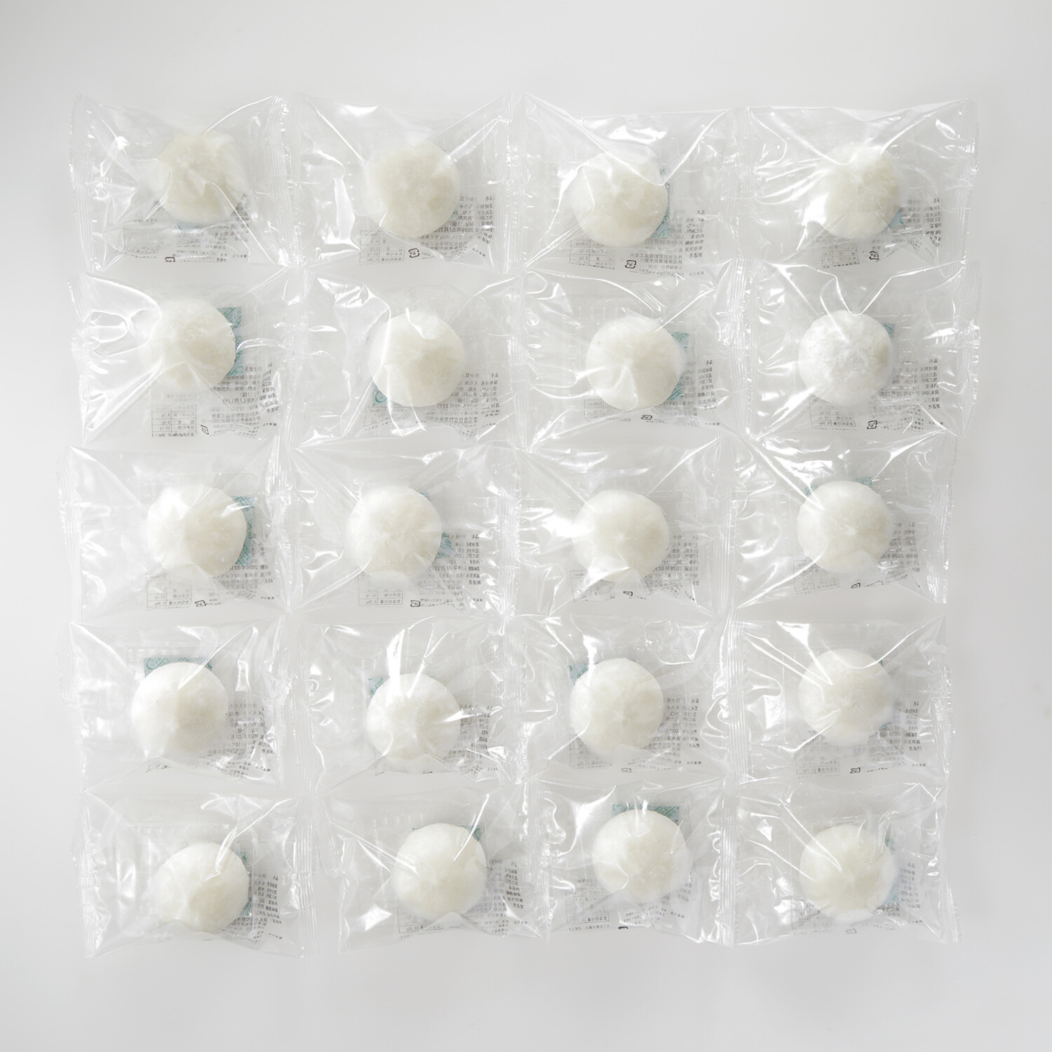 “亜月亭” 新潟県産こがねもち使用！ 白小豆入り大福 （こしあん）